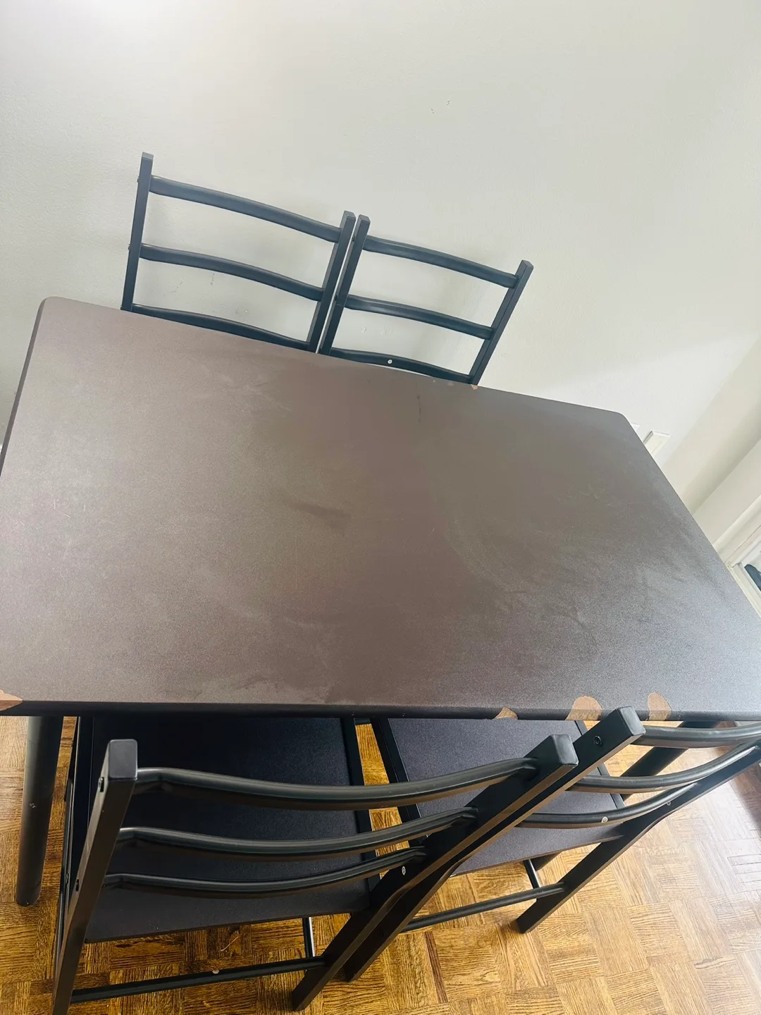 Dining Table with 4 Chairs image indicator(3)