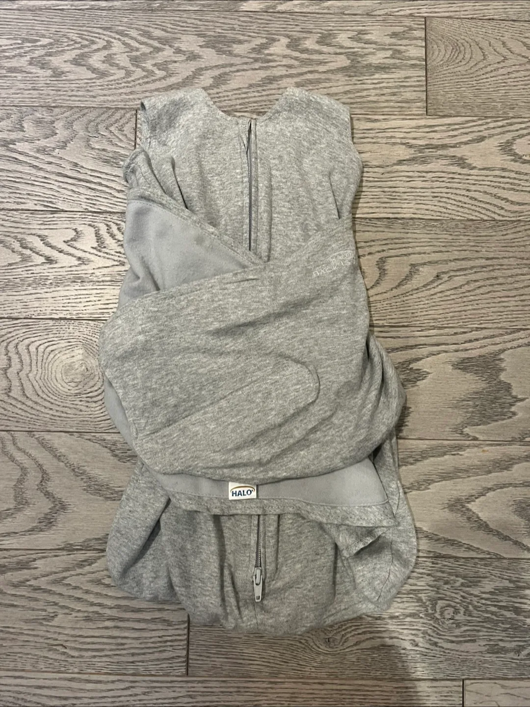 Halo SleepSack Swaddle - Newborn, Grey image indicator(2)