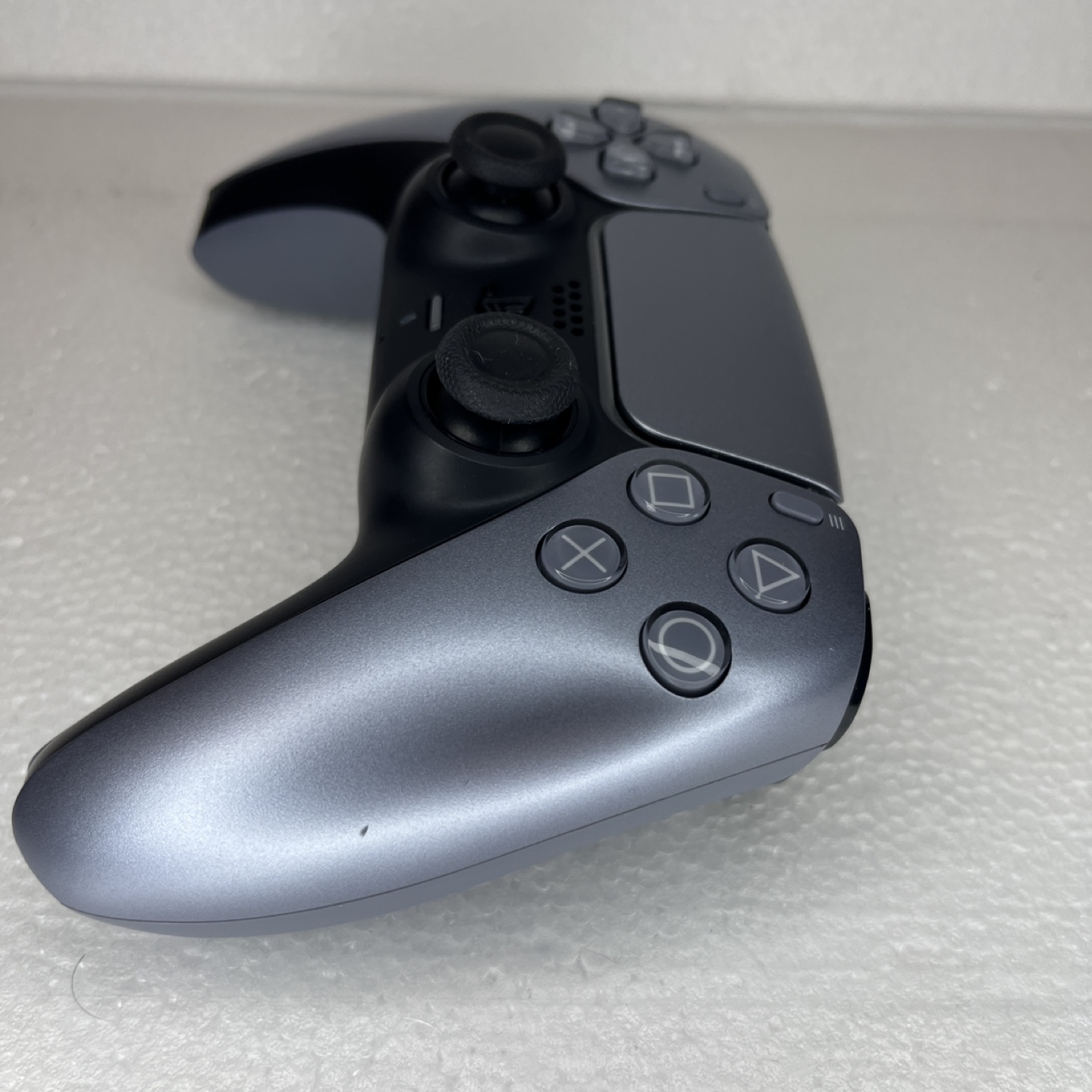 Sony PS5 Controller - Grey - Excellent Condition - $60 Firm - photo 5