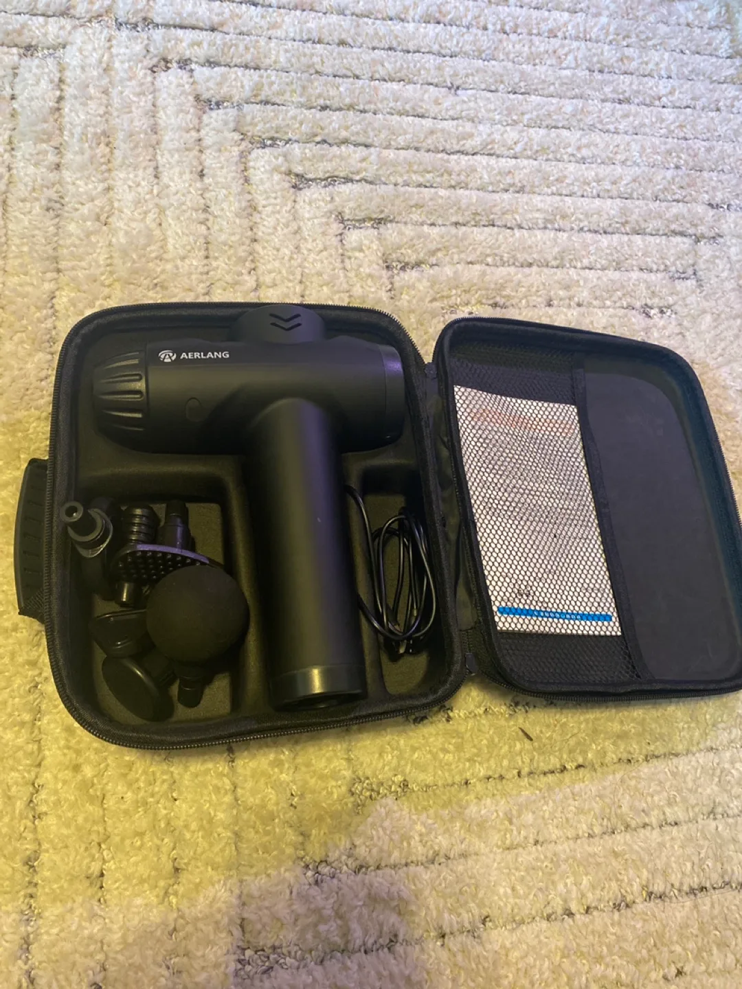 Massage Gun - 6 Adjustable Heads image indicator(2)