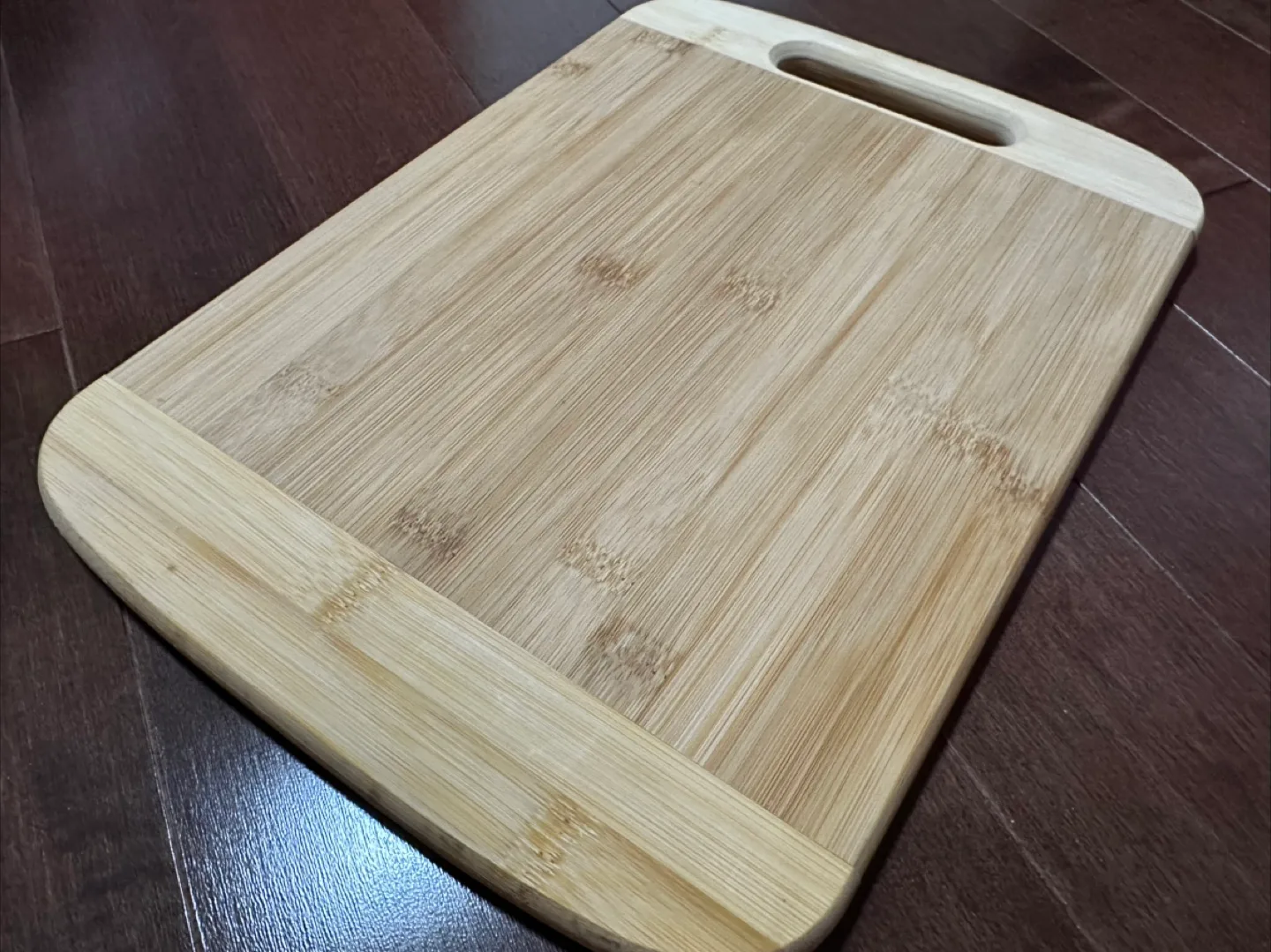 Bamboo Cutting Board with Handle 💚 thumbnail