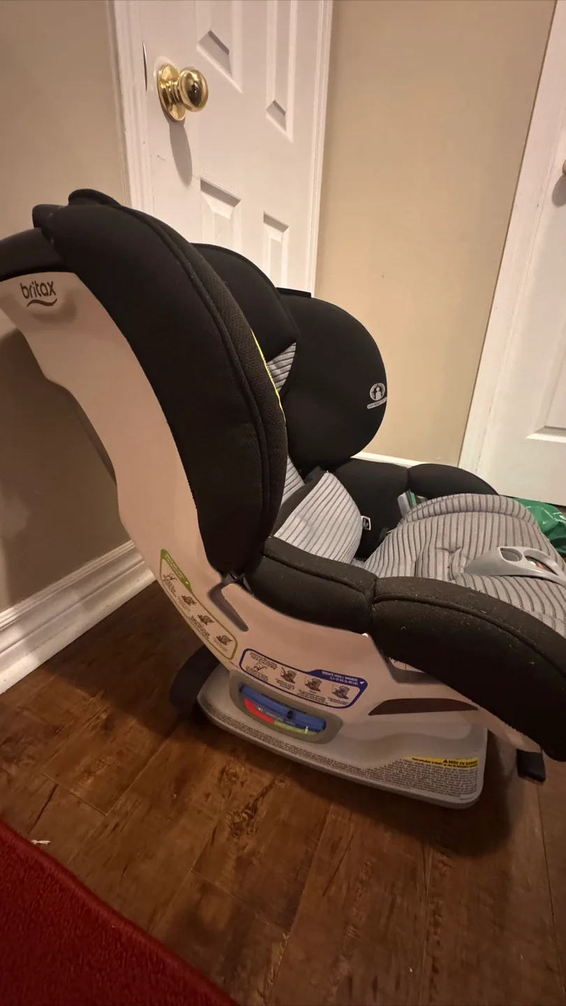 Britax Marathon SafeCell Car Seat image indicator(3)