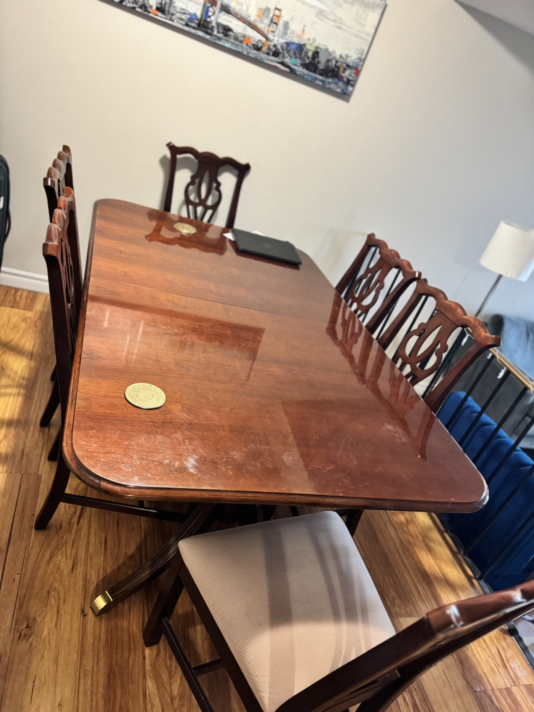 6 Seats dinning Table