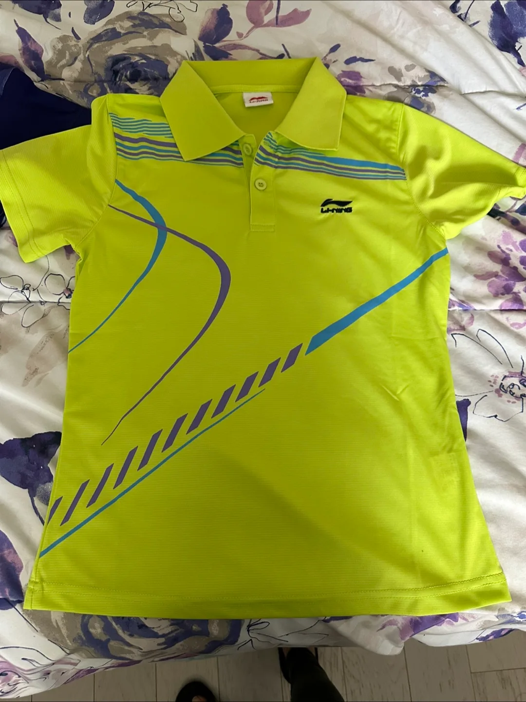 Yonex & Li-Ning Sports T-Shirts new for  women size XS thumbnail