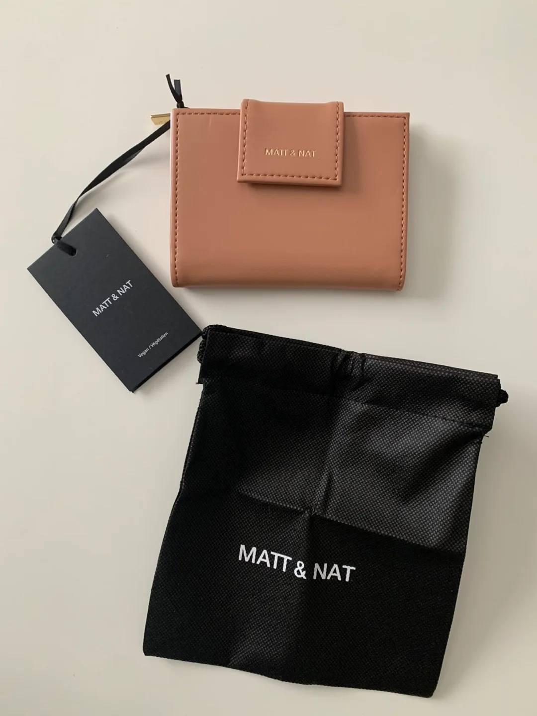 Matt & Nat Vegan Leather Wallet image indicator(2)