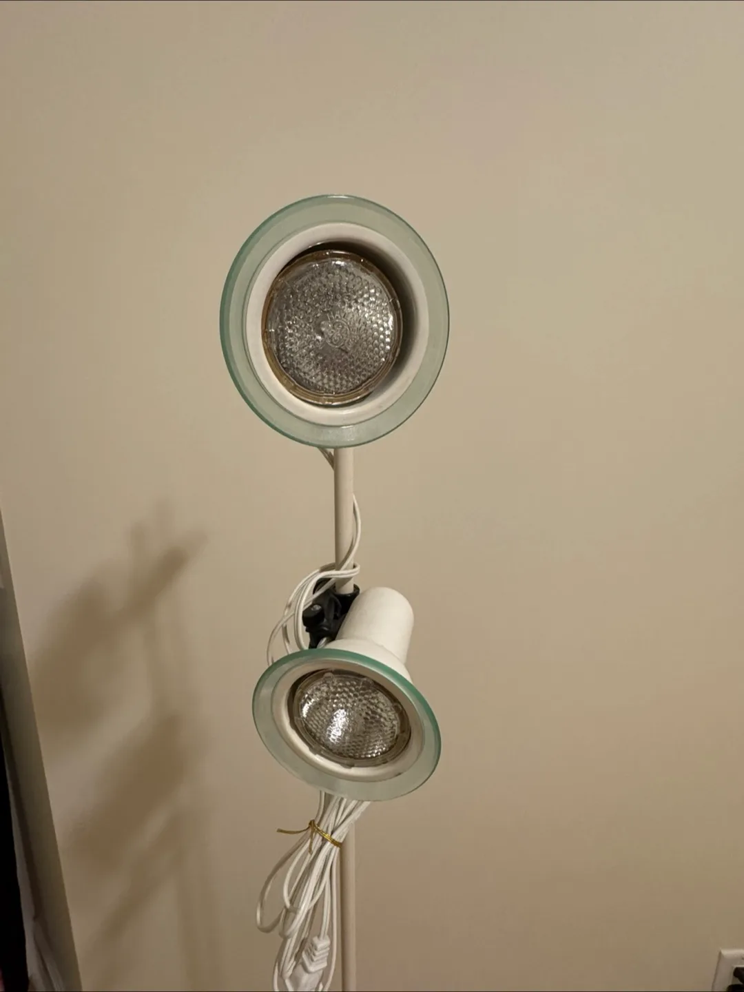 Floor Lamp image indicator(2)