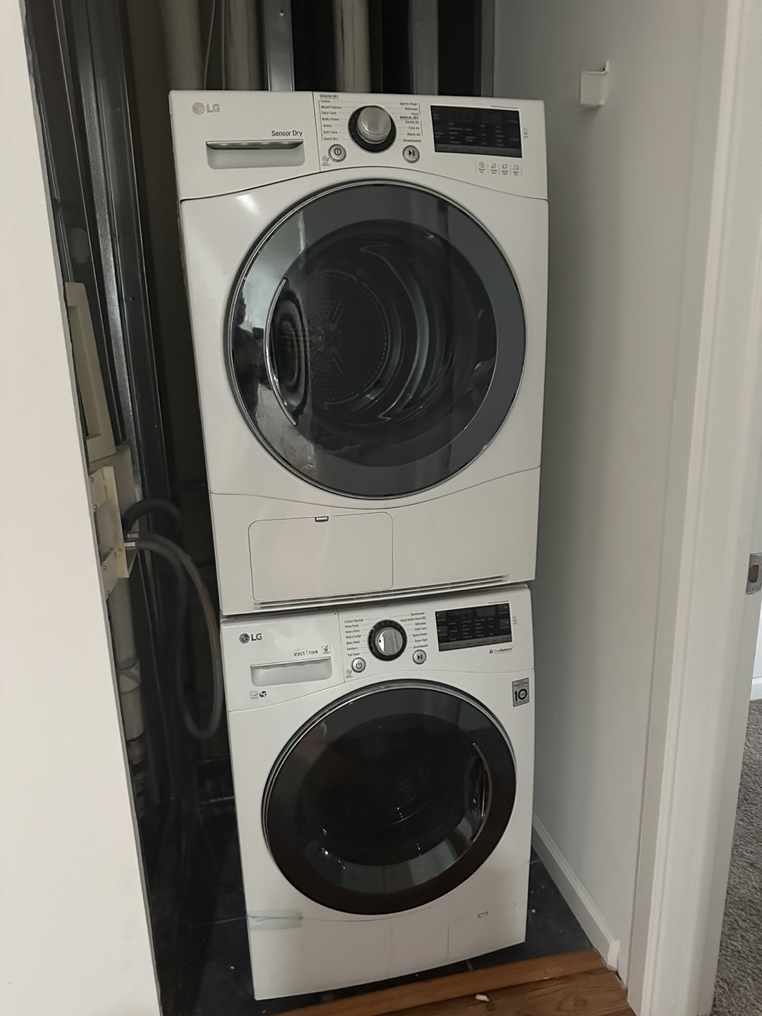 LG WashTower Laundry Center - Washer & Dryer
