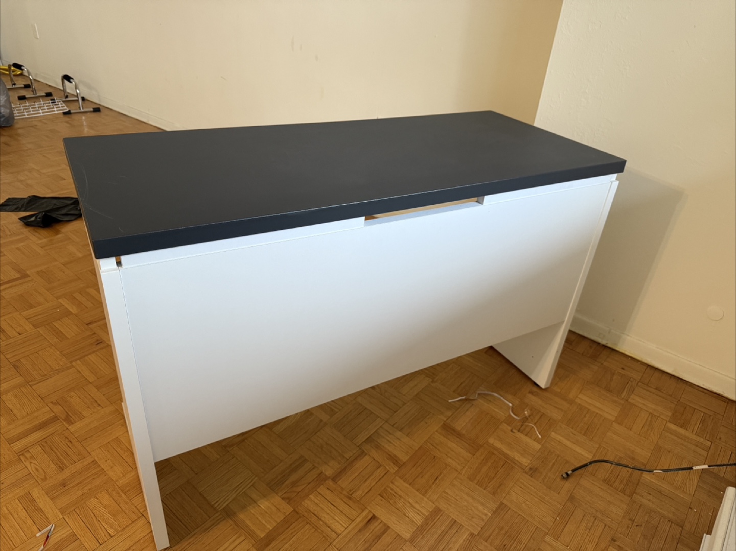 Black & White Desk - photo 3