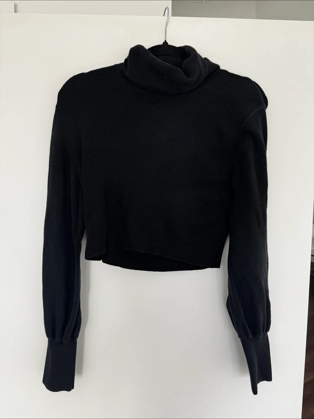 Aritzia Wilfred Free Cropped Turtleneck - Black thumbnail