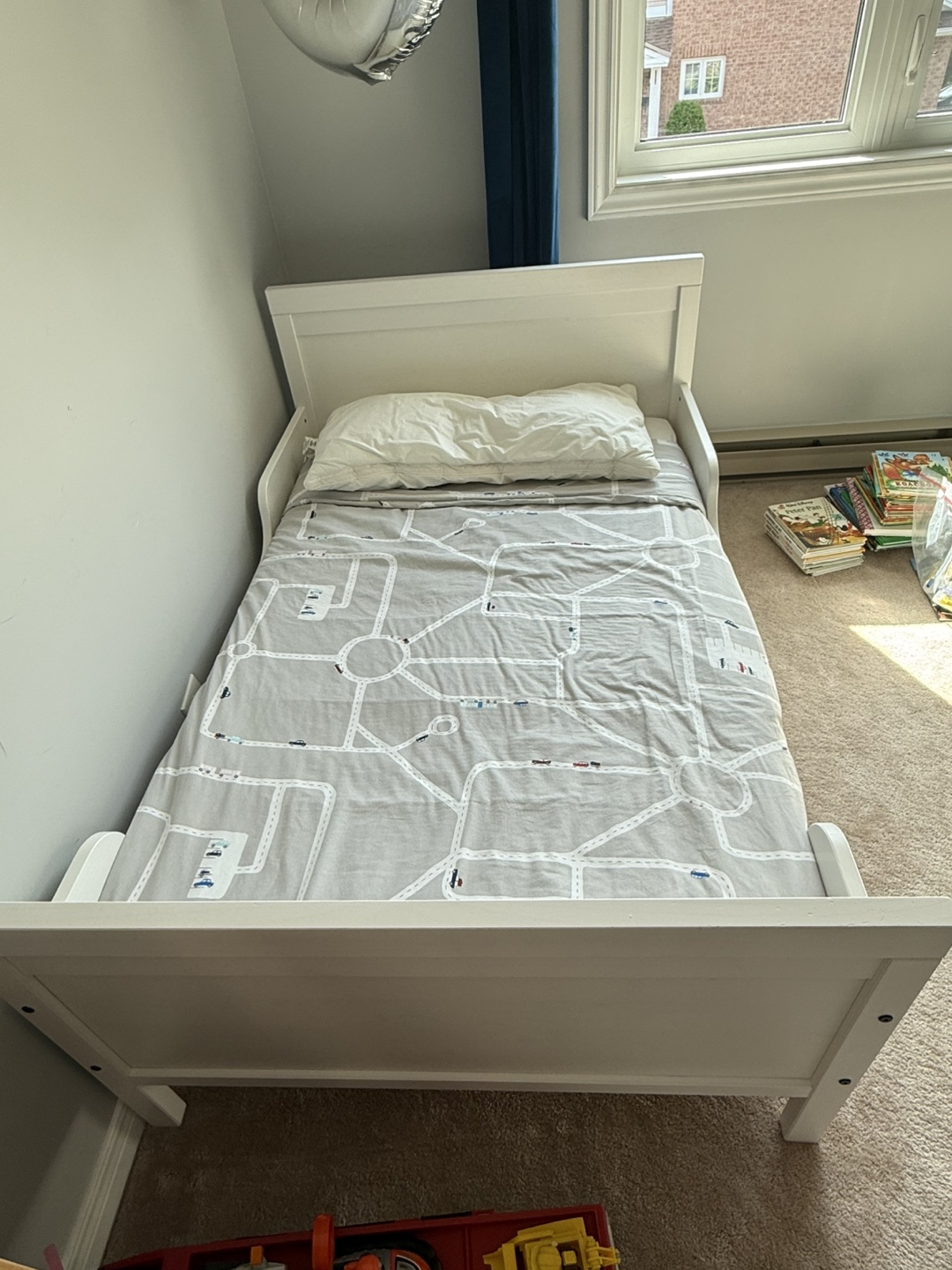 IKEA Sundvik Kids Table & Chairs + Flisat Book Display