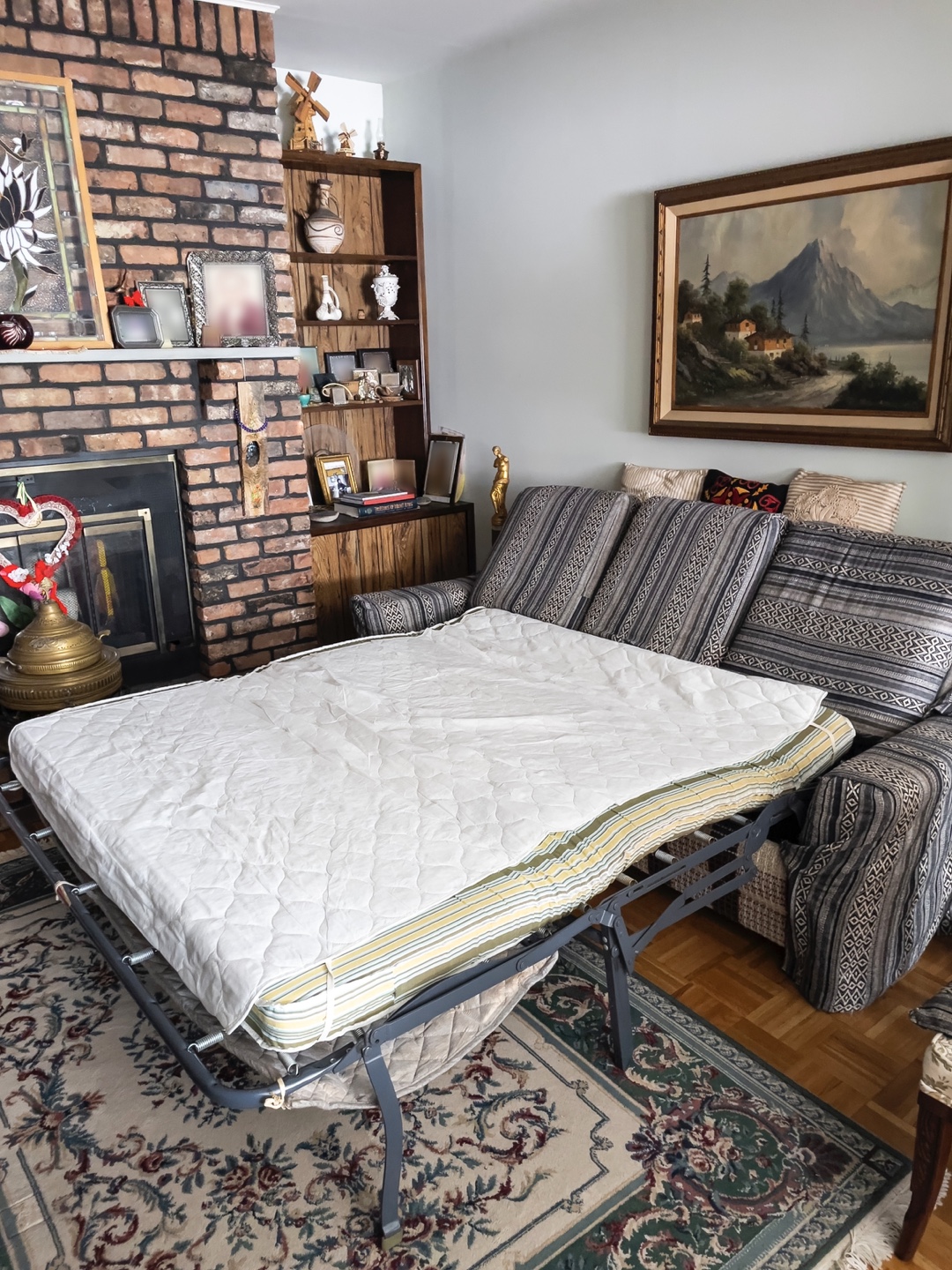 Sleeper Sofa with Pull-Out Bed Frame - photo 4