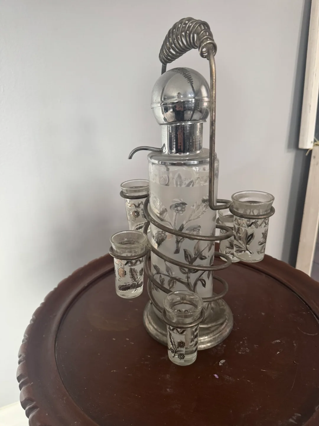 Vintage Liquor Dispenser Set thumbnail