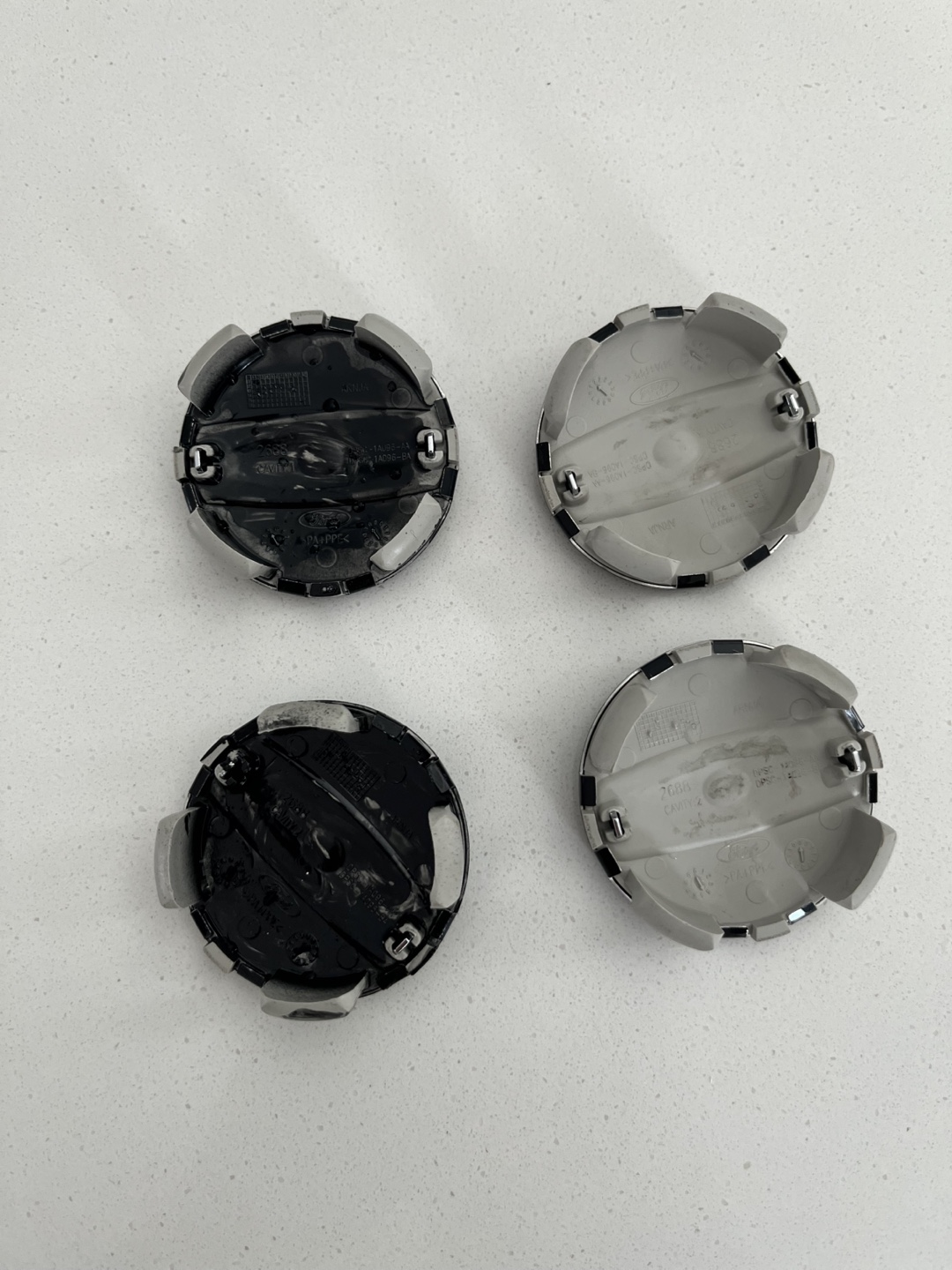 Lincoln Wheel Center Caps - Set of 4 - photo 2