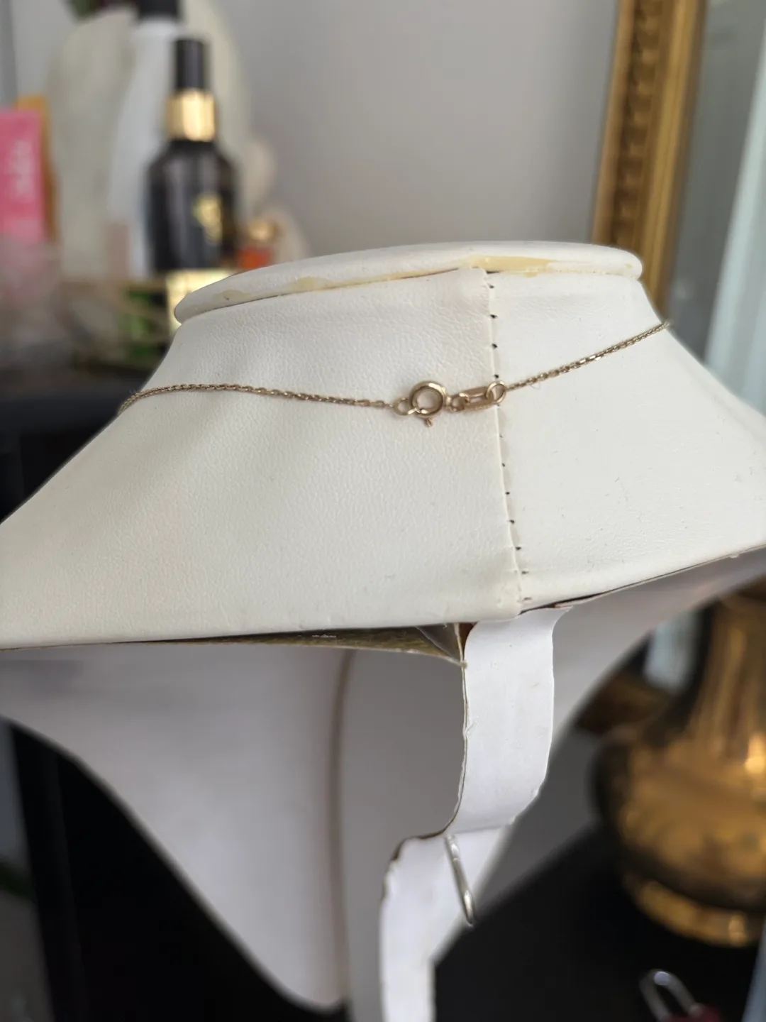 Gold Bar Necklace image indicator(3)