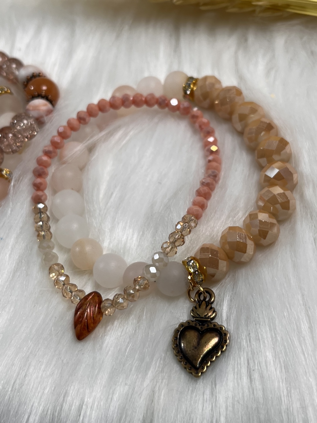 Rose and Heart Charm on Carnelian, Aventurine and Red Vein Agate - photo 5