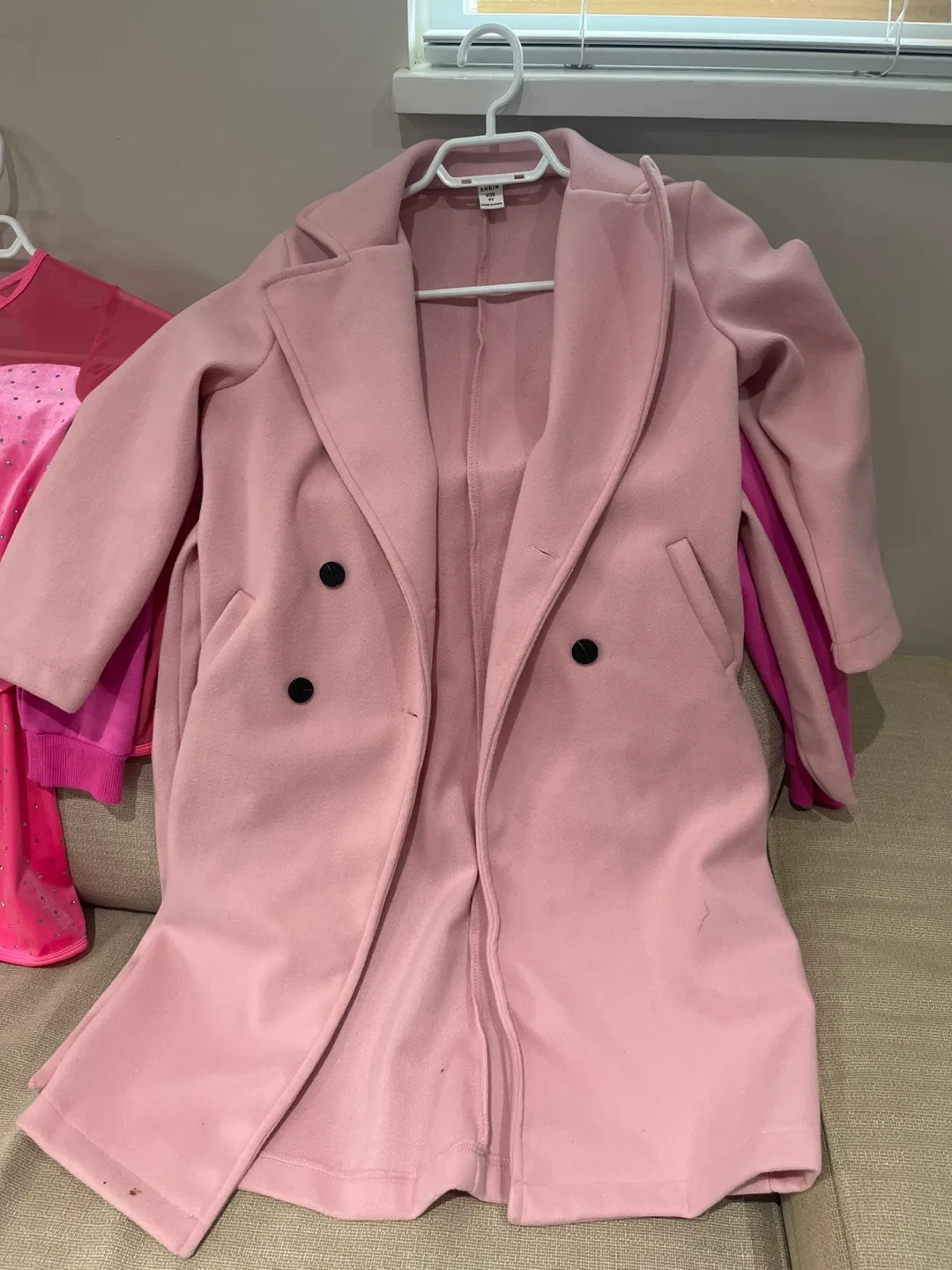 Girls clothing toonie an item thumbnail