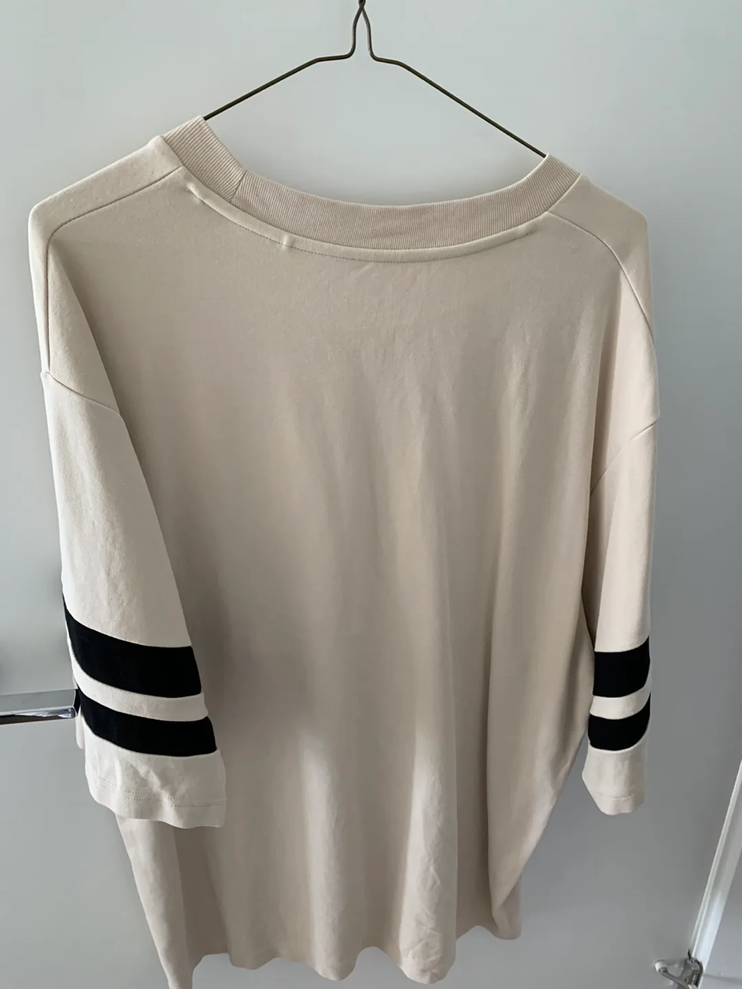 Peanuts PDI Beige Graphic Tee image indicator(2)