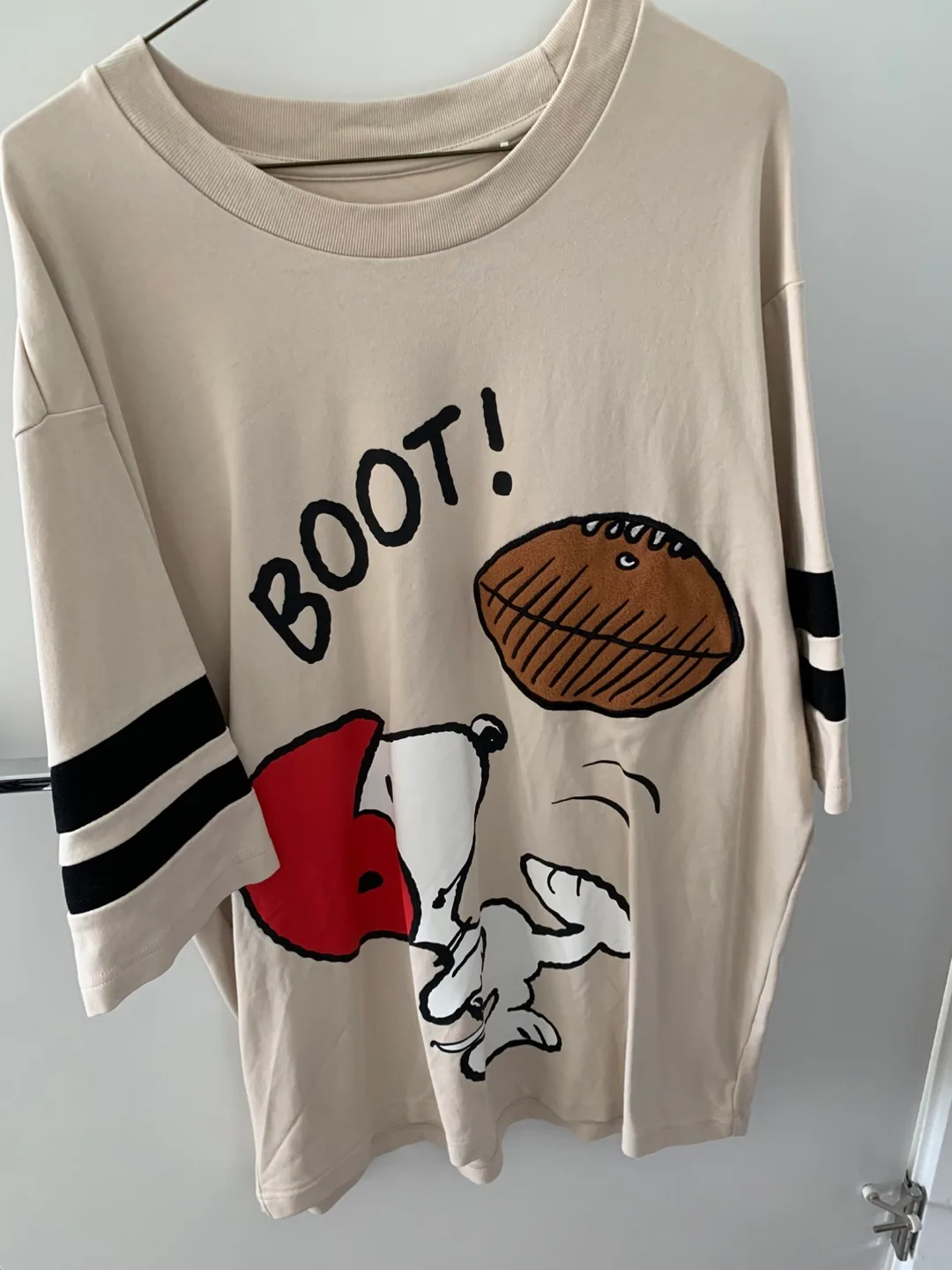 Peanuts PDI Beige Graphic Tee thumbnail
