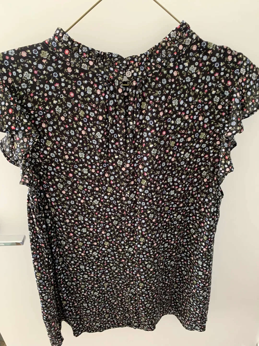 Loft Floral Blouse image indicator(2)