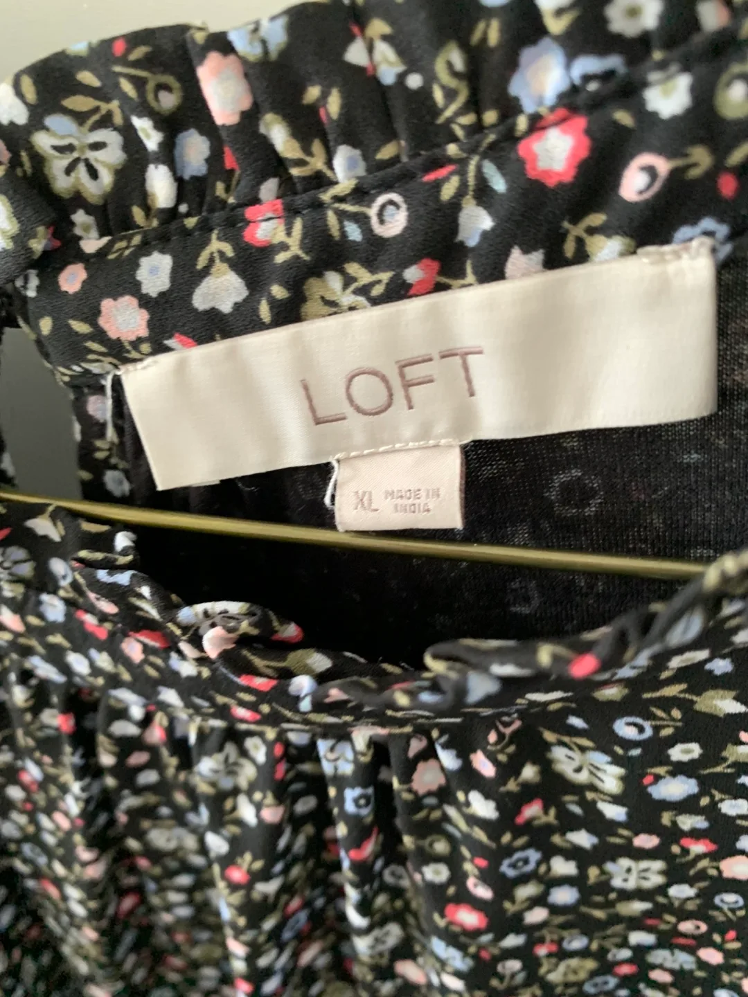 Loft Floral Blouse image indicator(3)