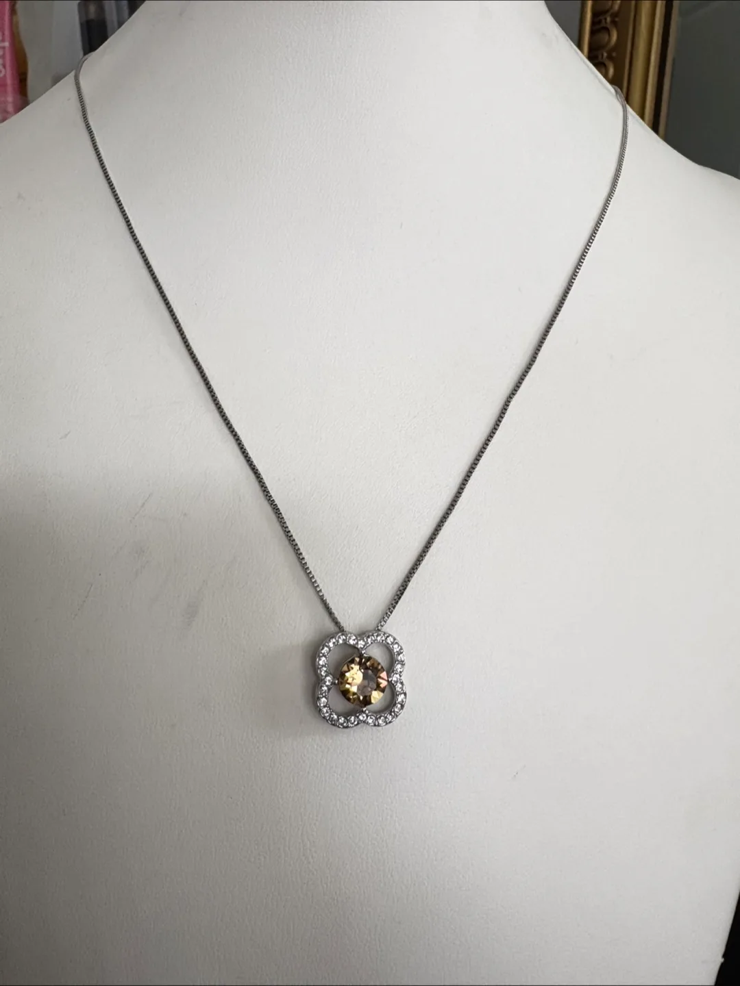 Necklace with Yellow Stone Pendant image indicator(3)