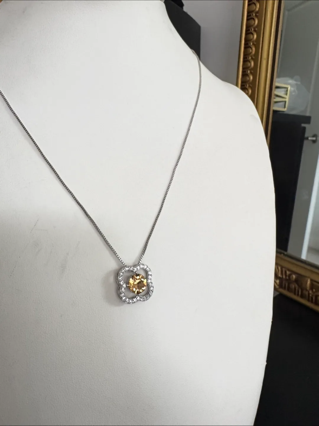 Necklace with Yellow Stone Pendant image indicator(2)