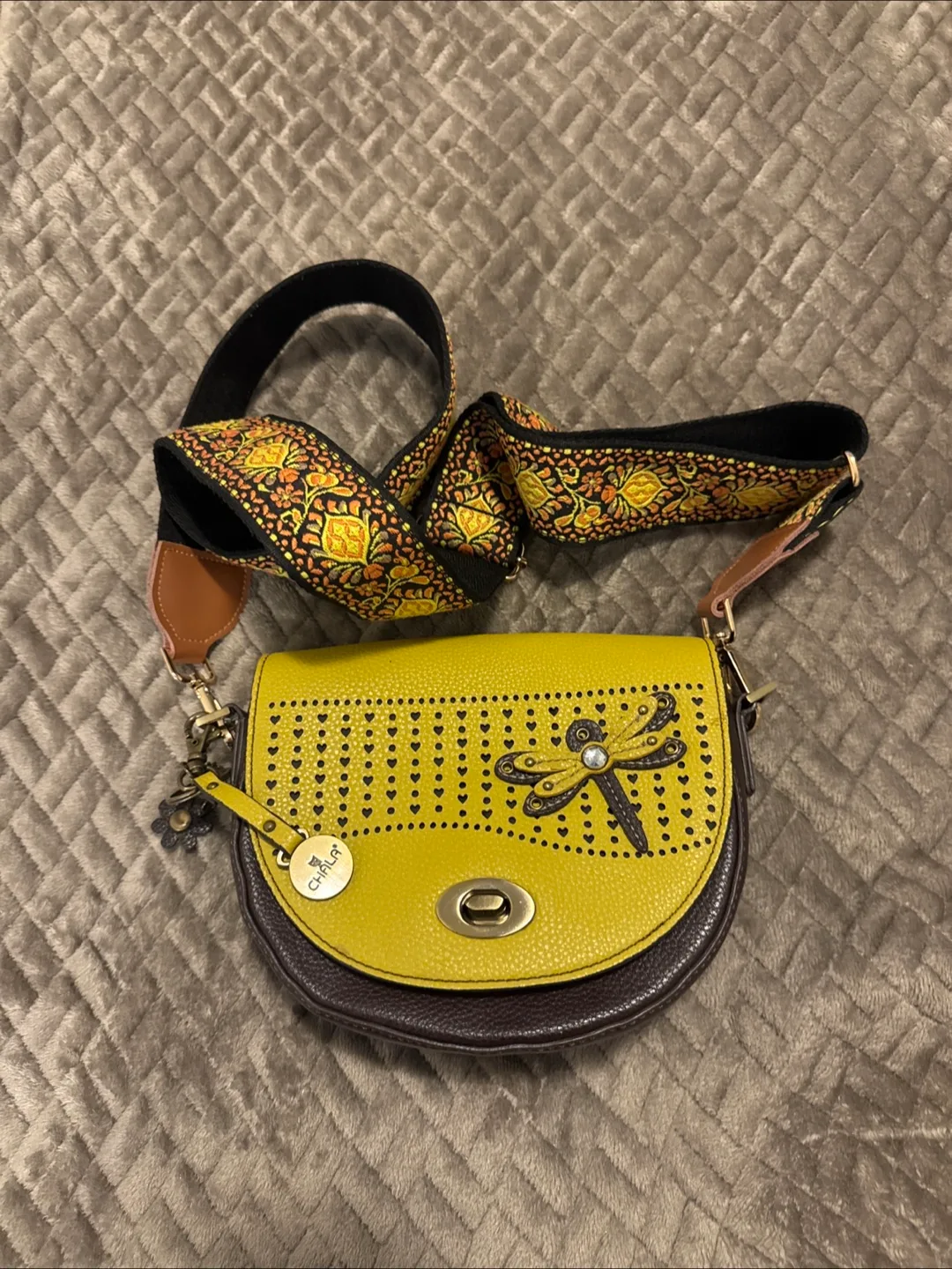Chala Yellow Crossbody Bag image indicator(2)