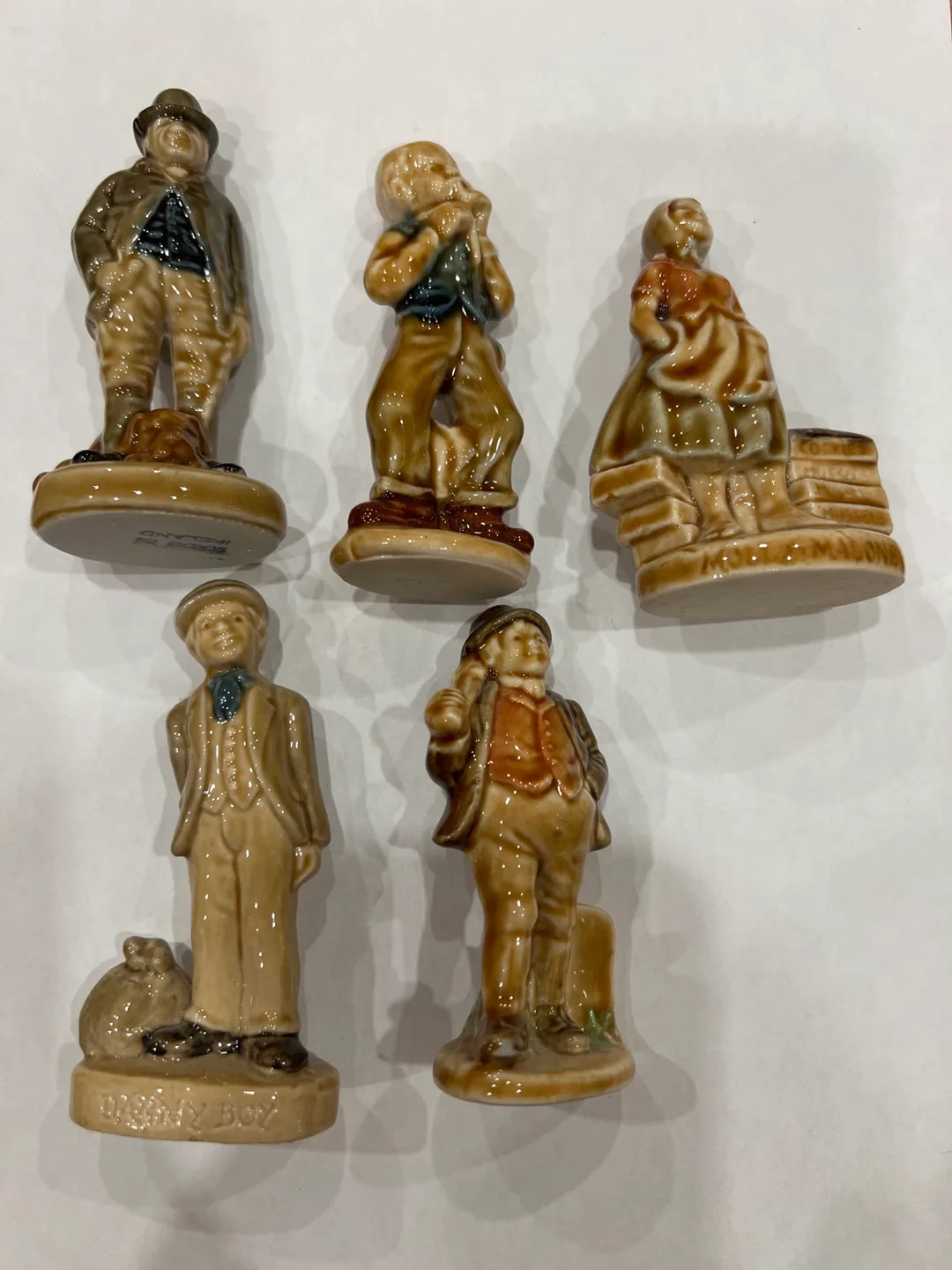 Vintage Irish Ceramic Figurines thumbnail