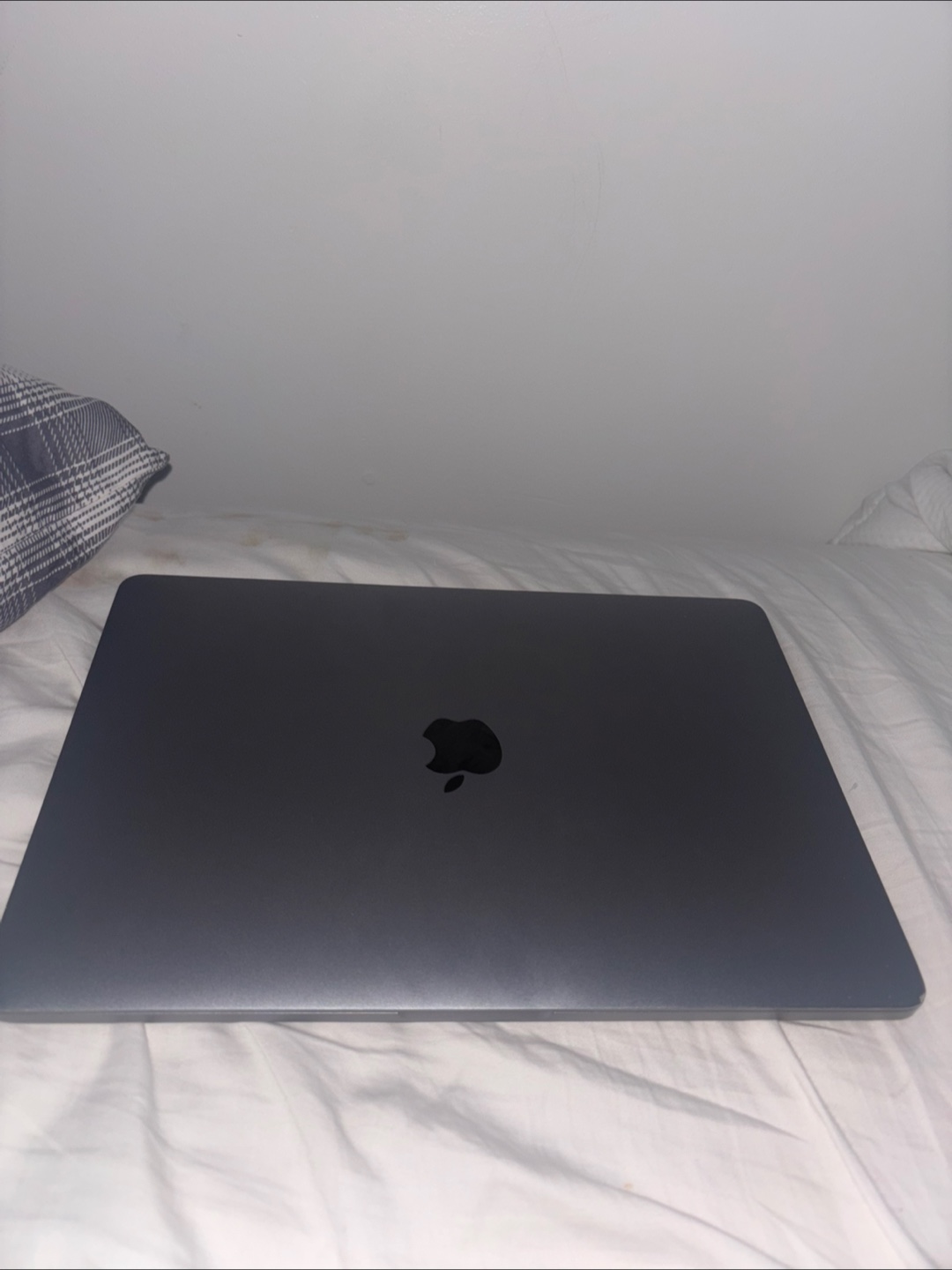 MacBook Pro - photo 3