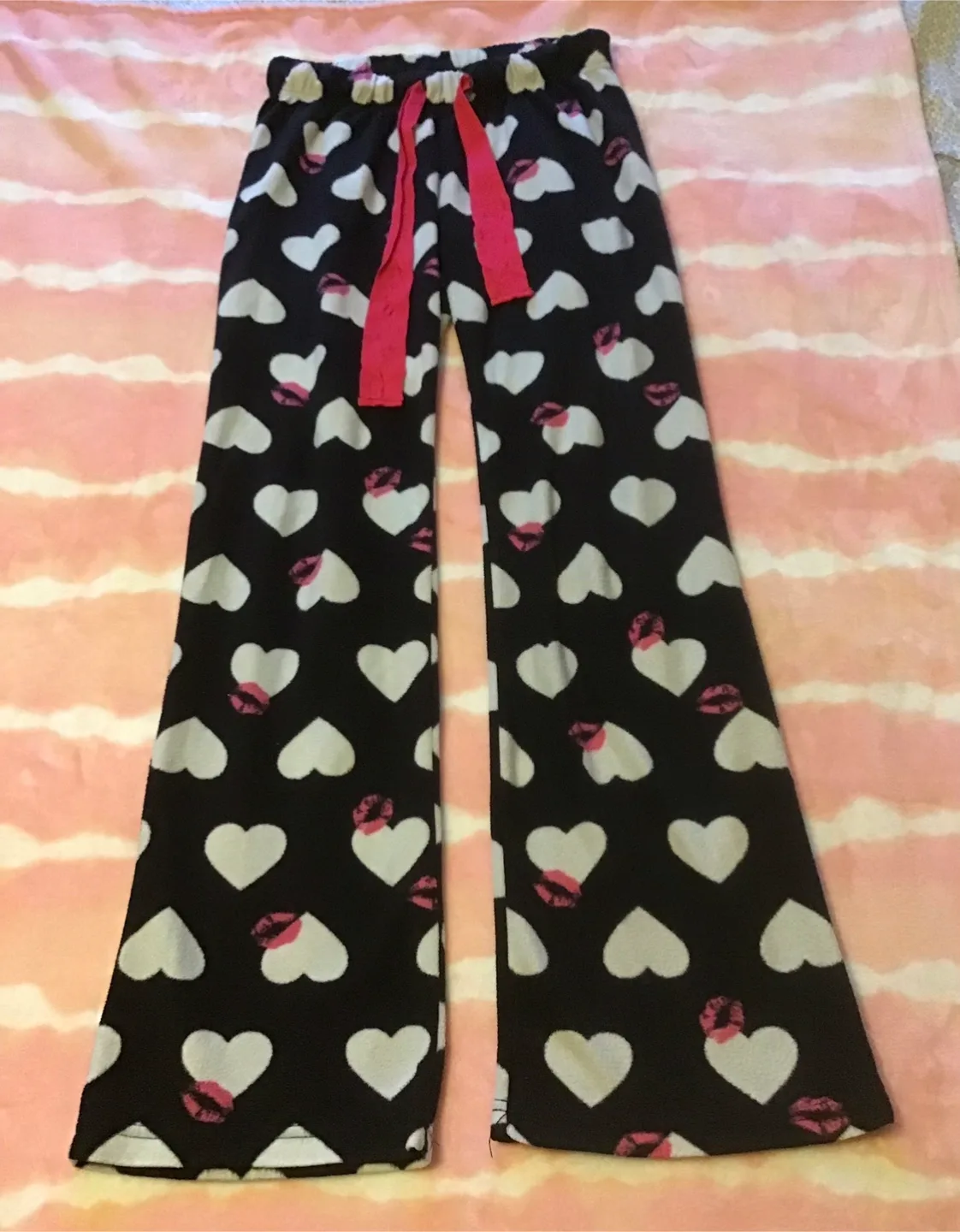 🤩 Heart & Lips Print Fleece PJ Pants thumbnail