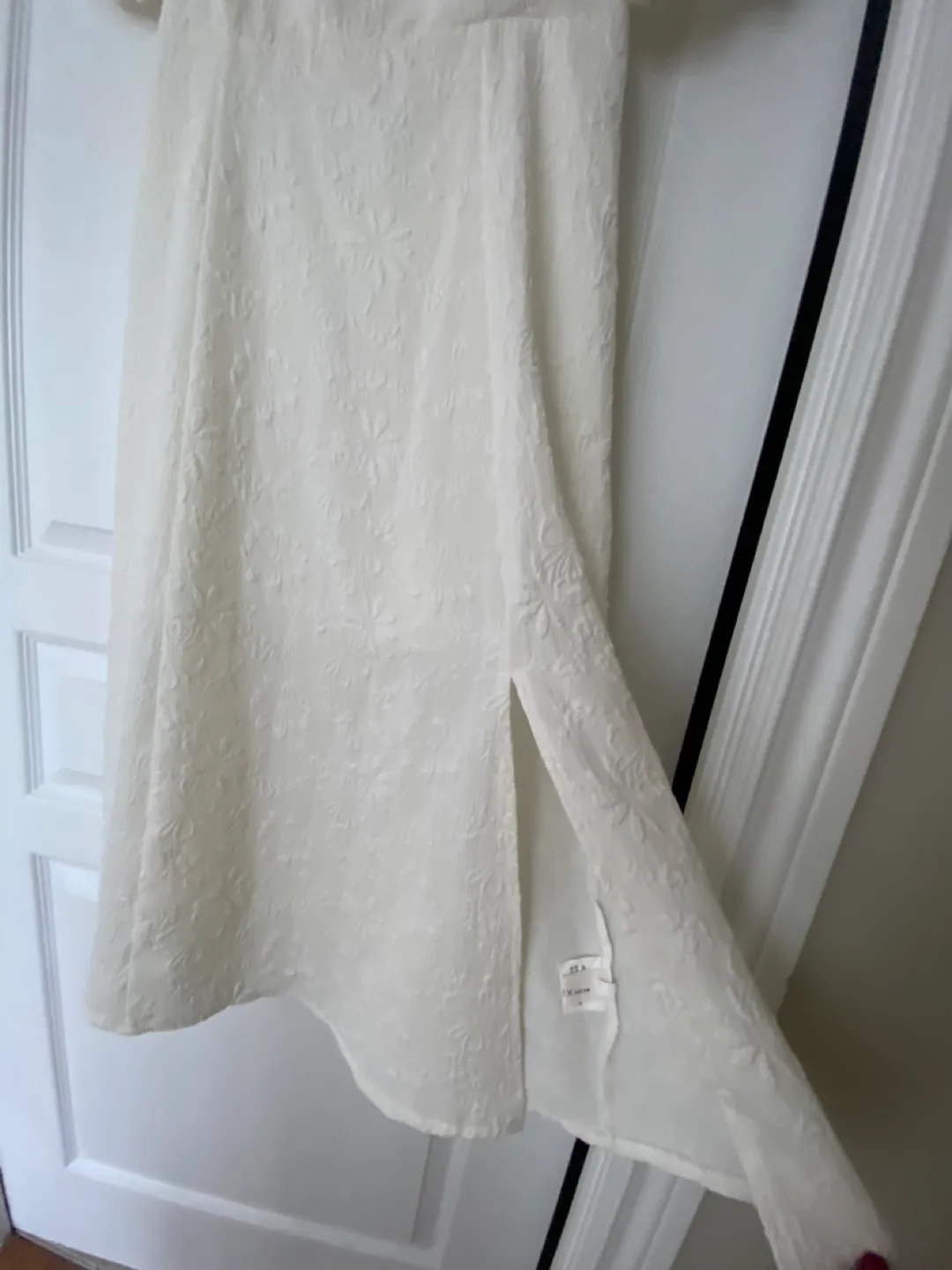 White Floral Pattern Dress image indicator(4)