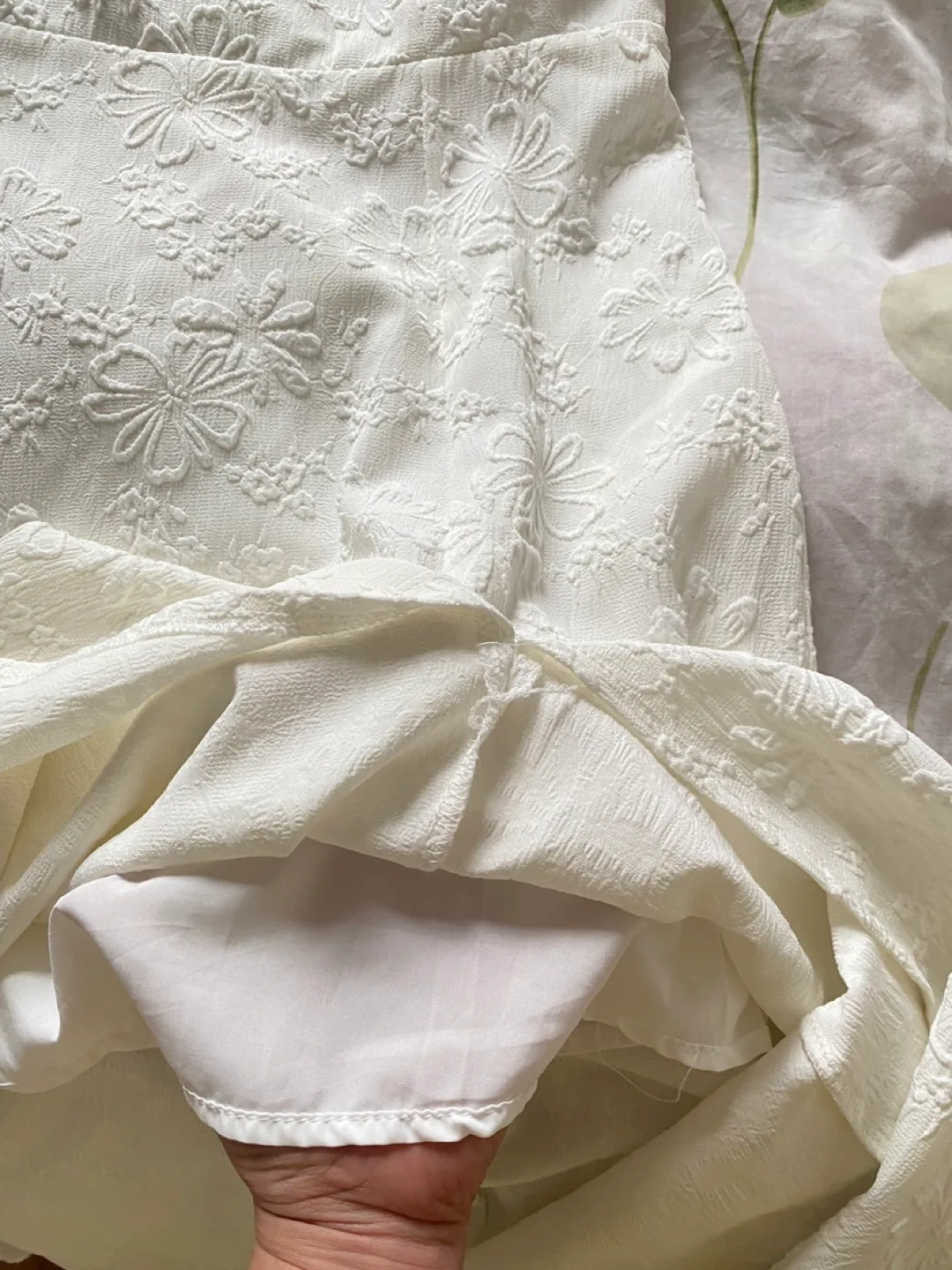 White Floral Pattern Dress image indicator(8)