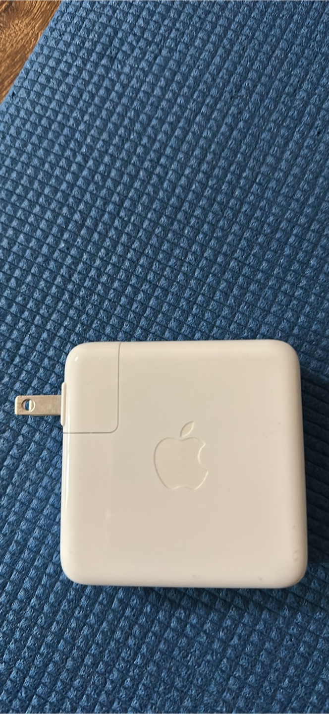 Apple Adapter