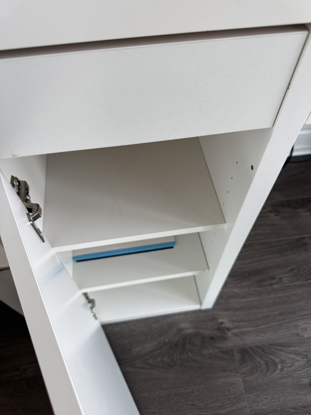 White Desk and Office Chair Set - photo 5