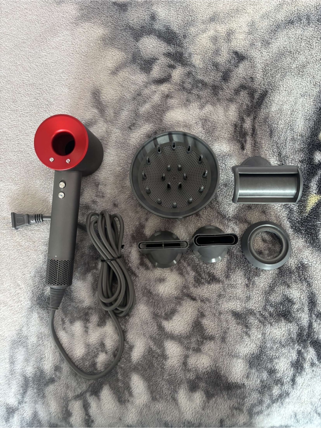 Dyson Supersonic Hair Dryer with Attachments