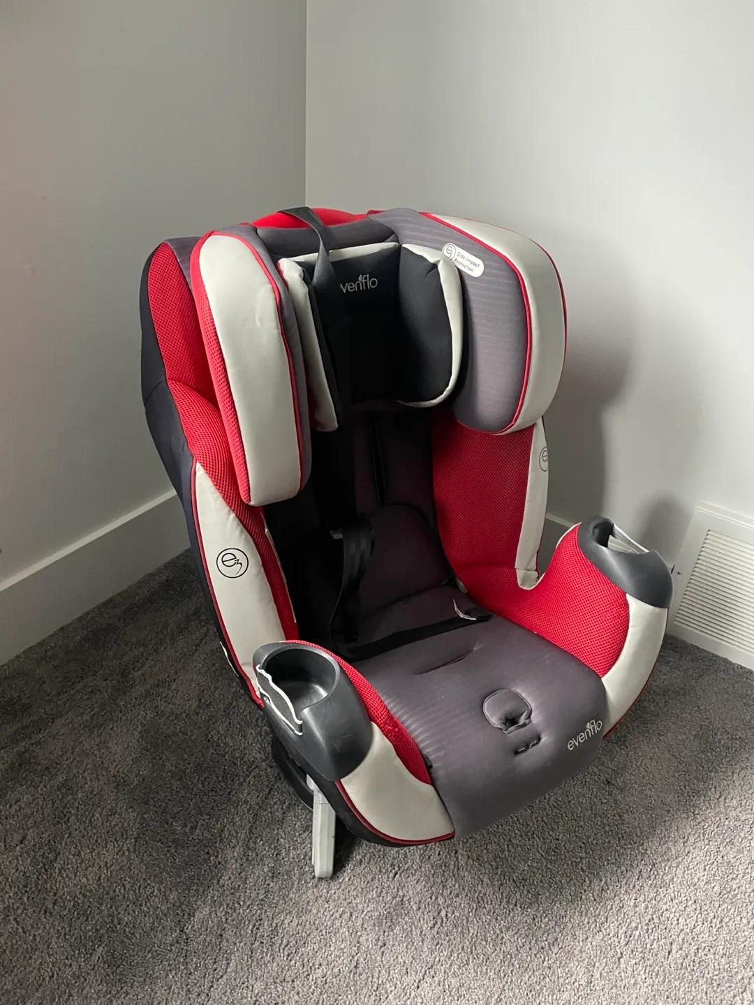 Evenflo Symphony Car Seat thumbnail