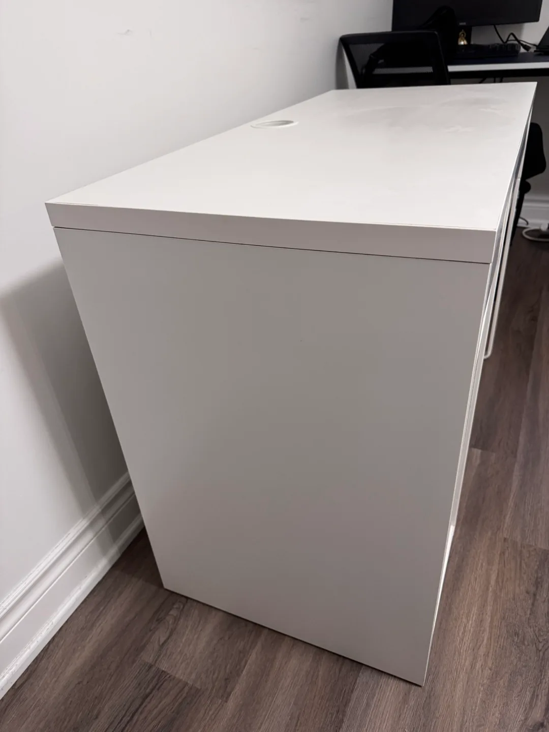 Ikea Micke White Desk image indicator(4)