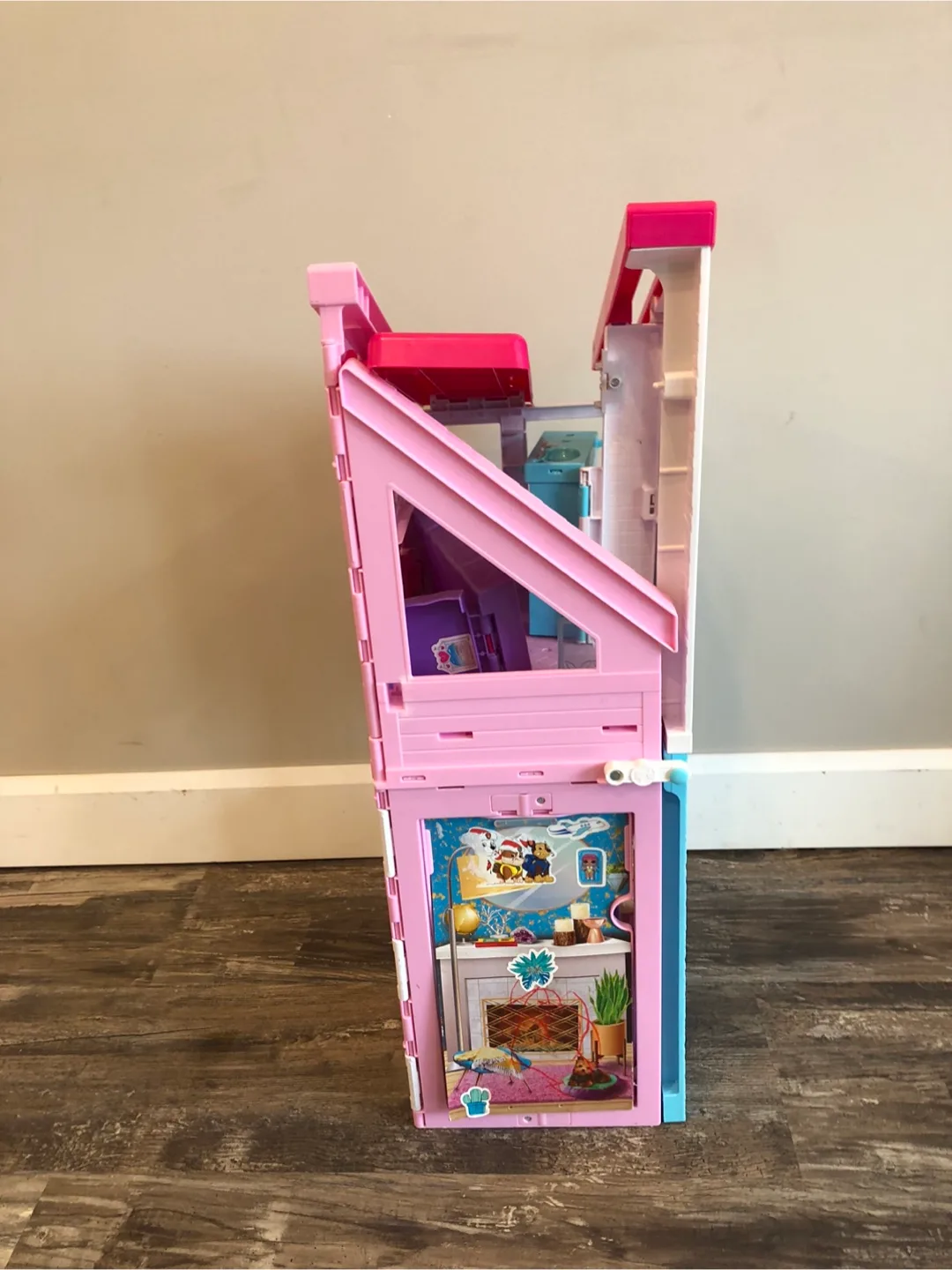 Barbie Dollhouse image indicator(2)