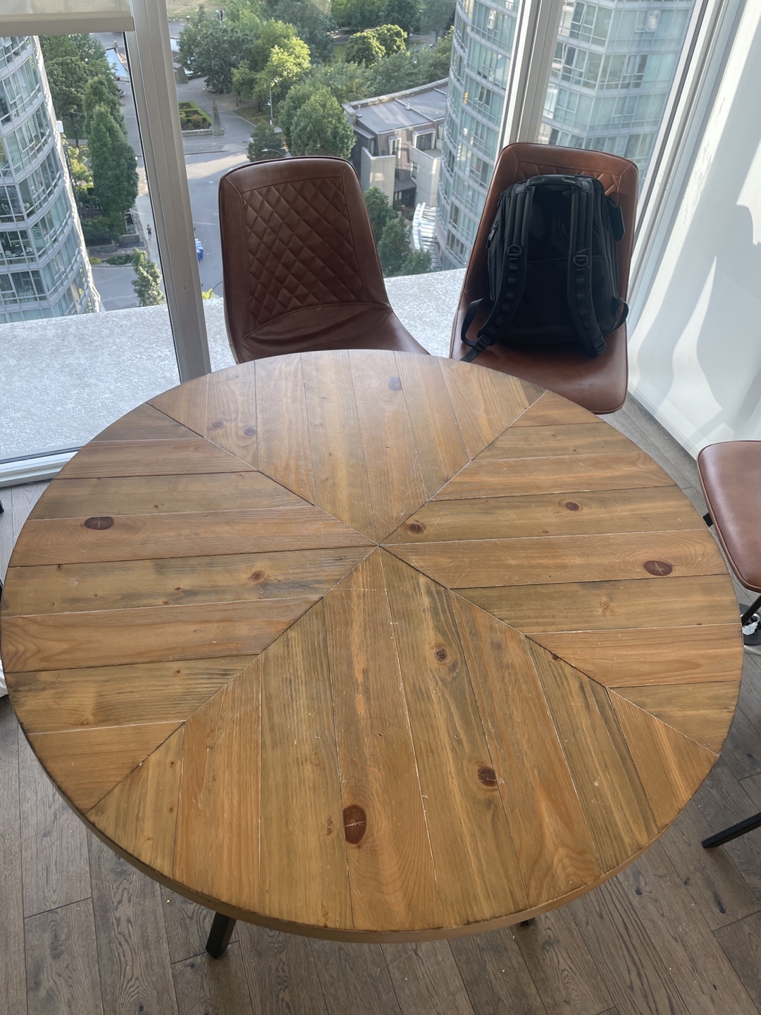 Round Wooden Dining Table - photo 2