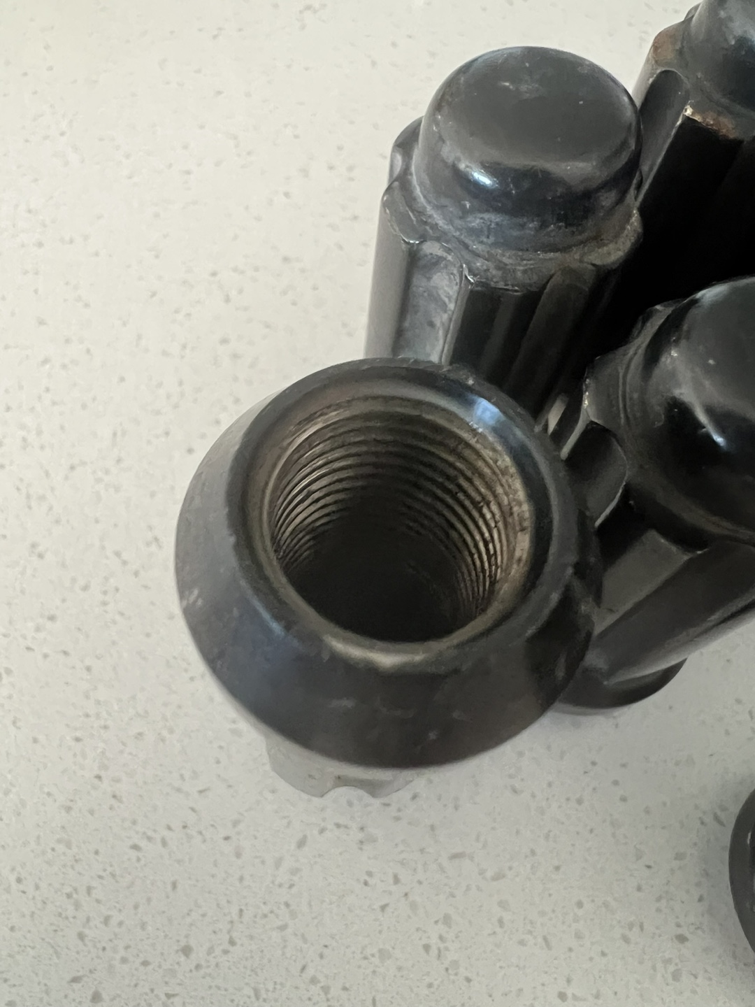 Set of 24 Black M14 1.50 RHT Lug Nuts - photo 4