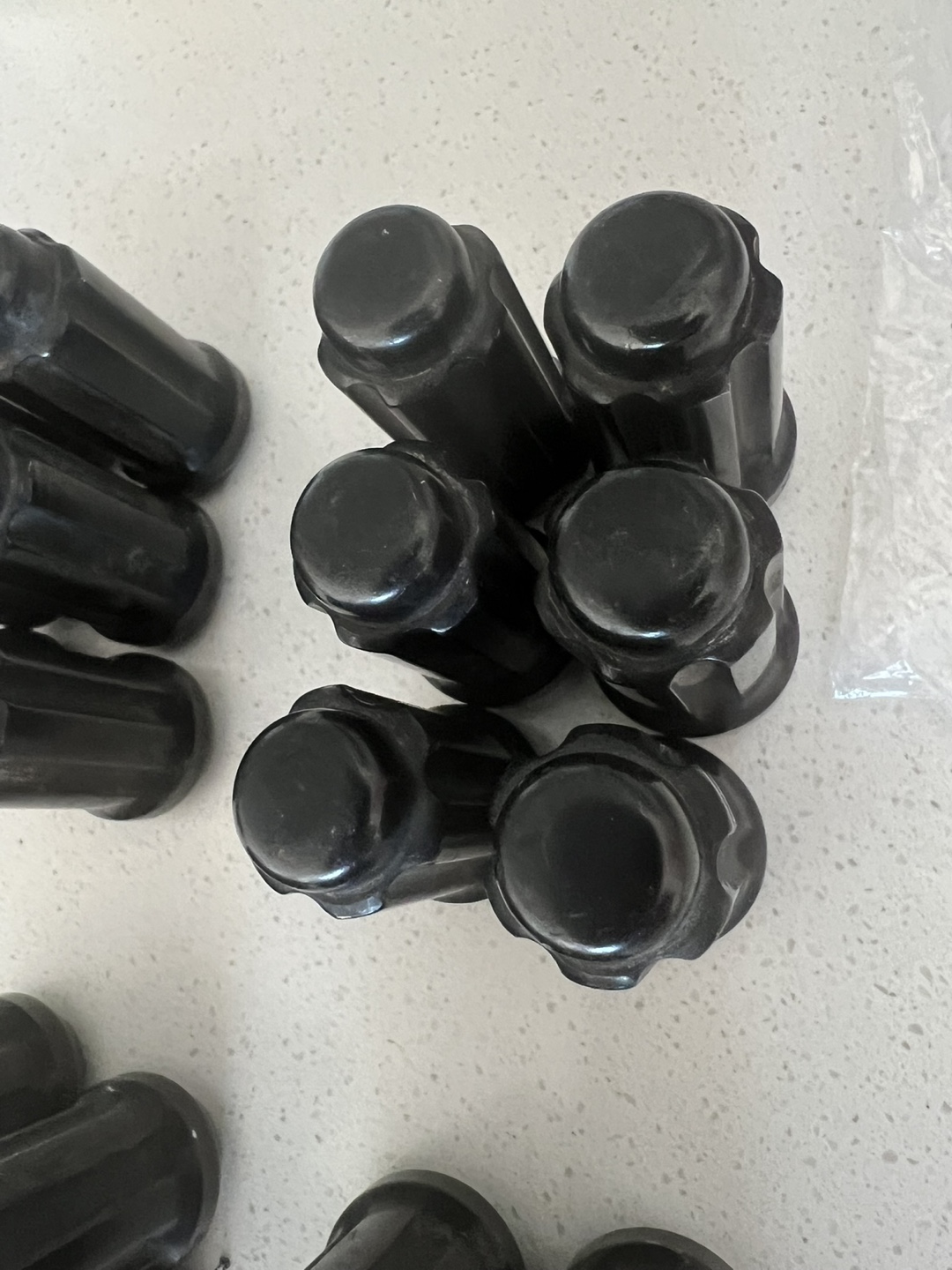 Set of 24 Black M14 1.50 RHT Lug Nuts - photo 3