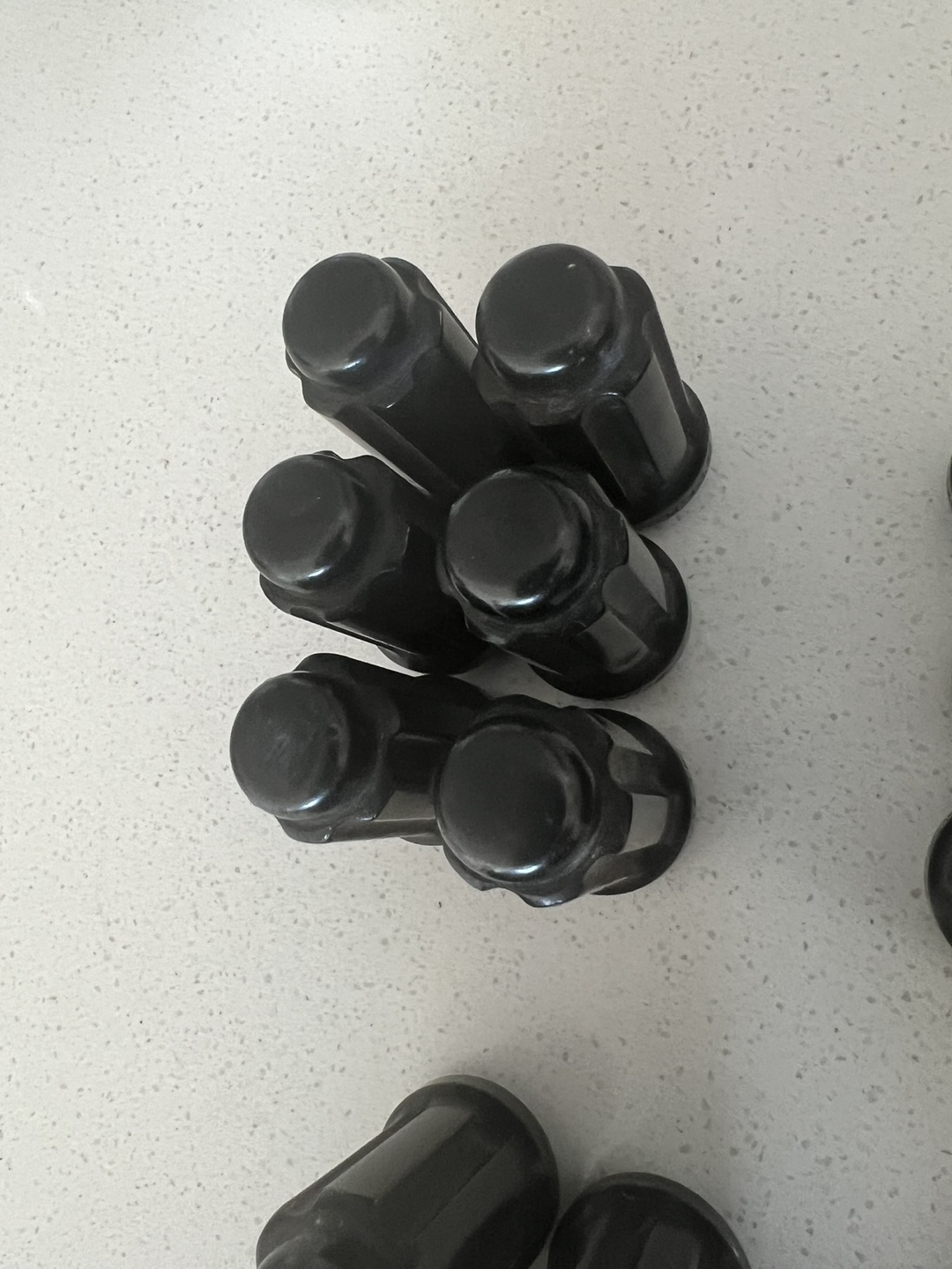 Set of 24 Black M14 1.50 RHT Lug Nuts - photo 2