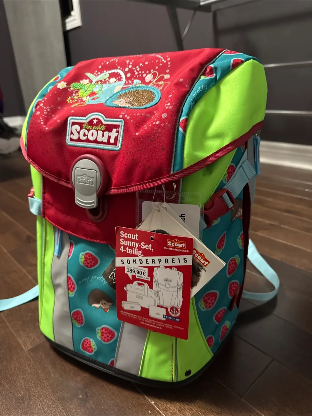Scout - German School Backpack - New image indicator(2)