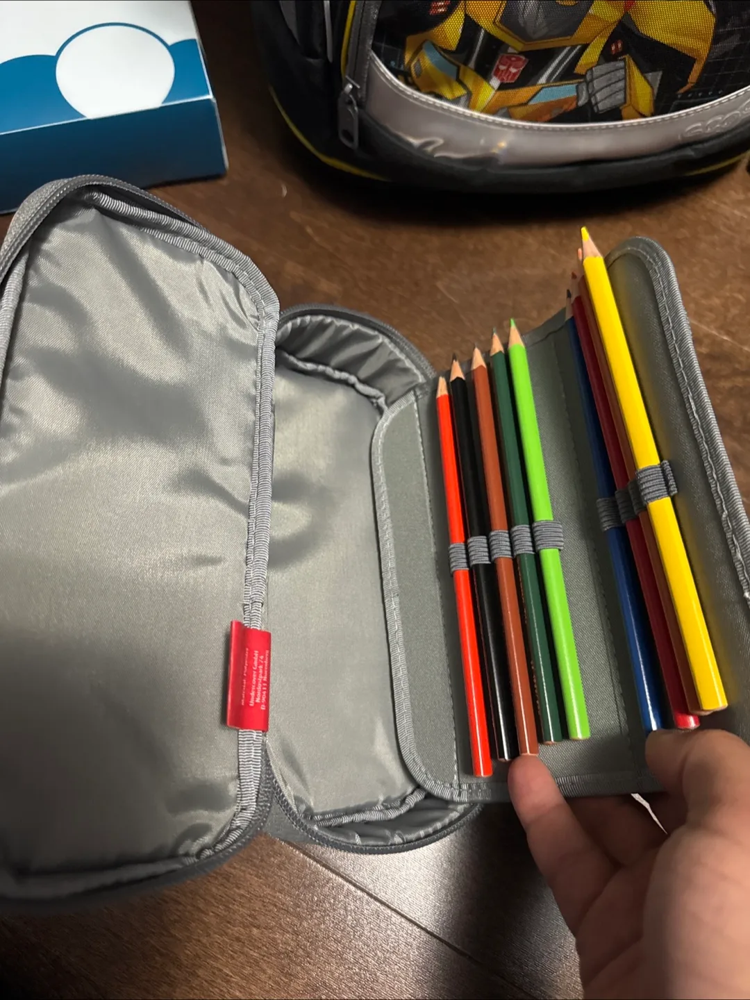 Scooli Transformers Bumblebee German School Backpack Set image indicator(5)