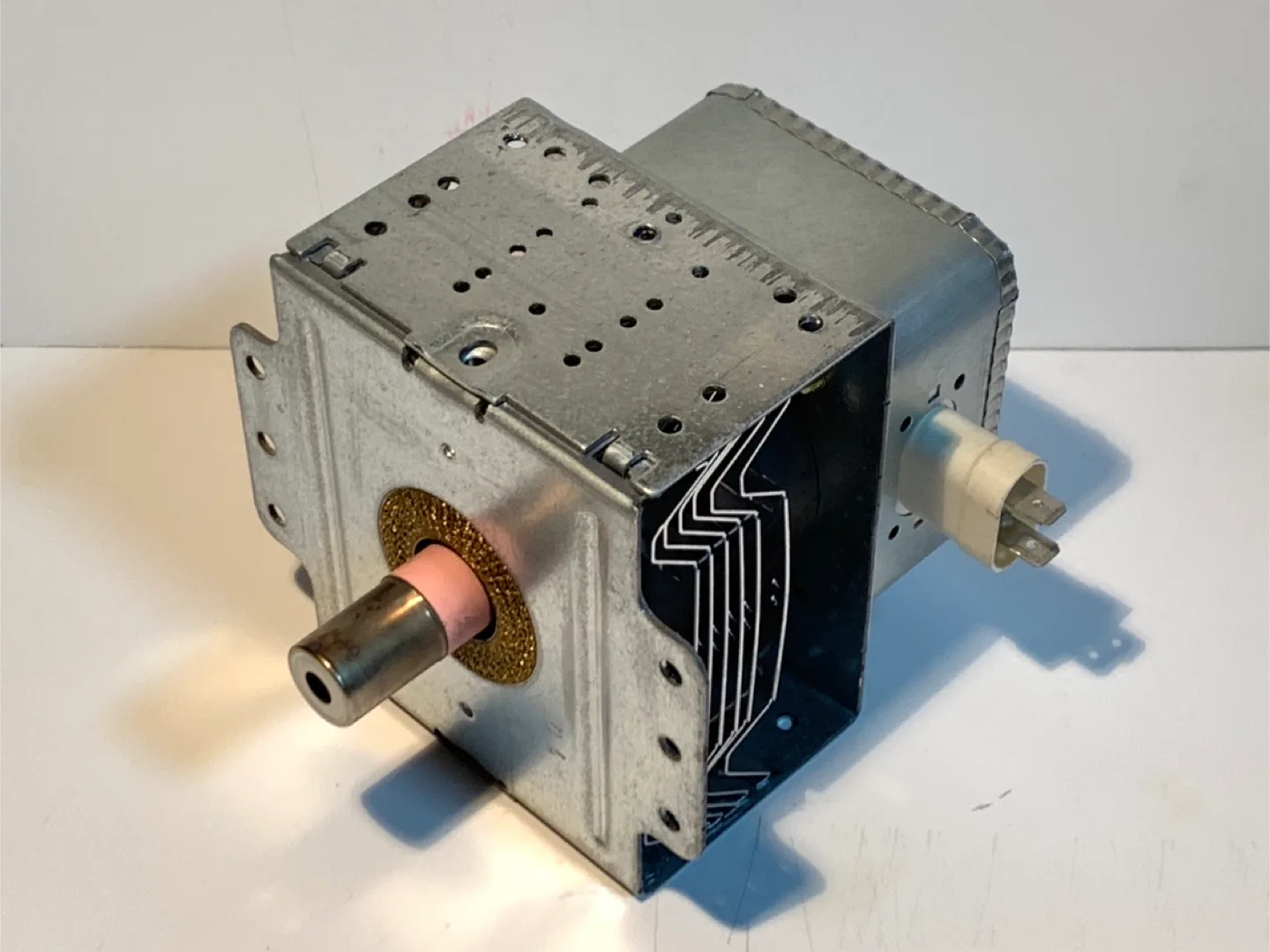 Sanyo 2M253H(M) Microwave Oven Magnetron thumbnail