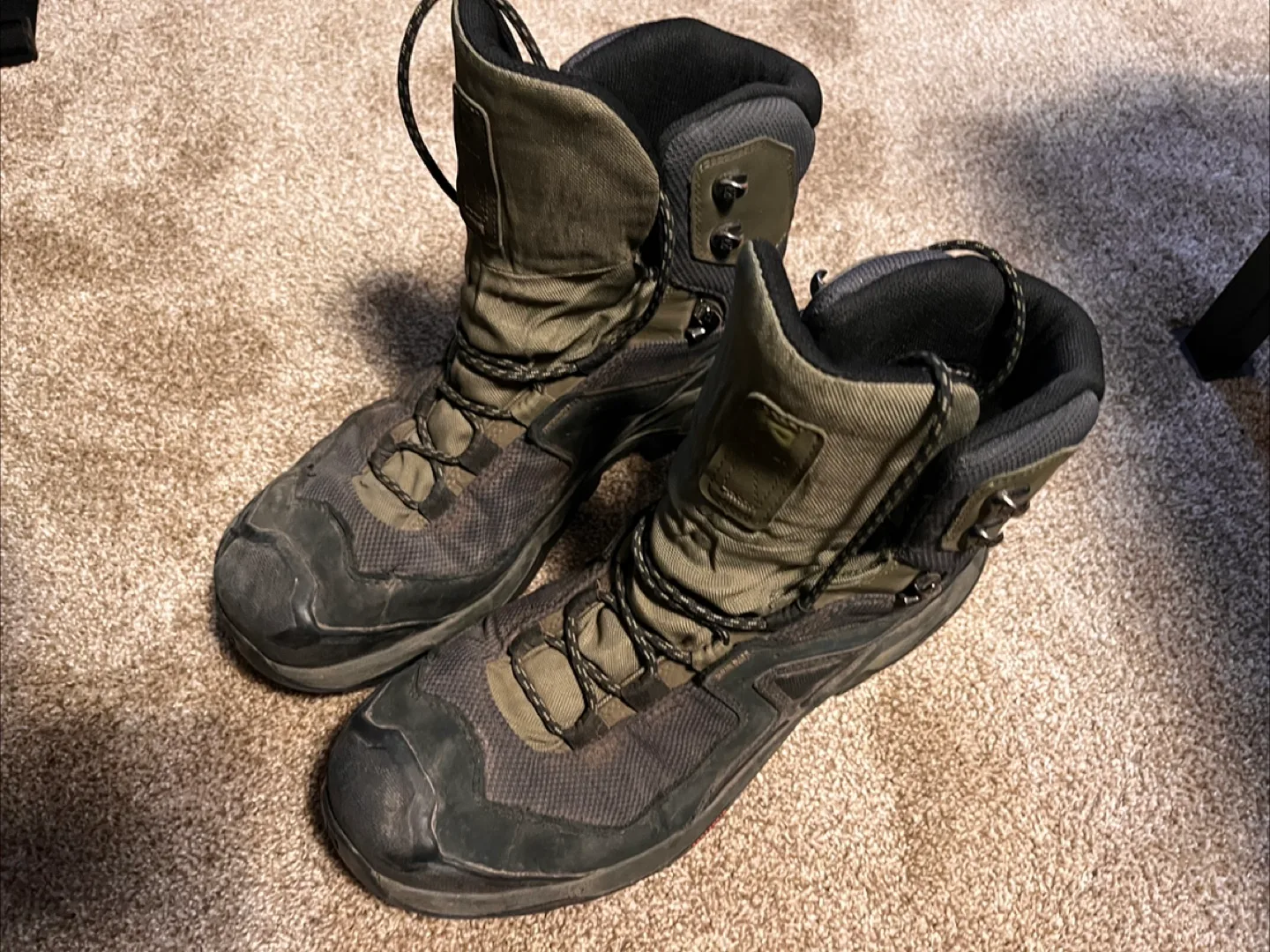 Salomon Hiking Boots thumbnail