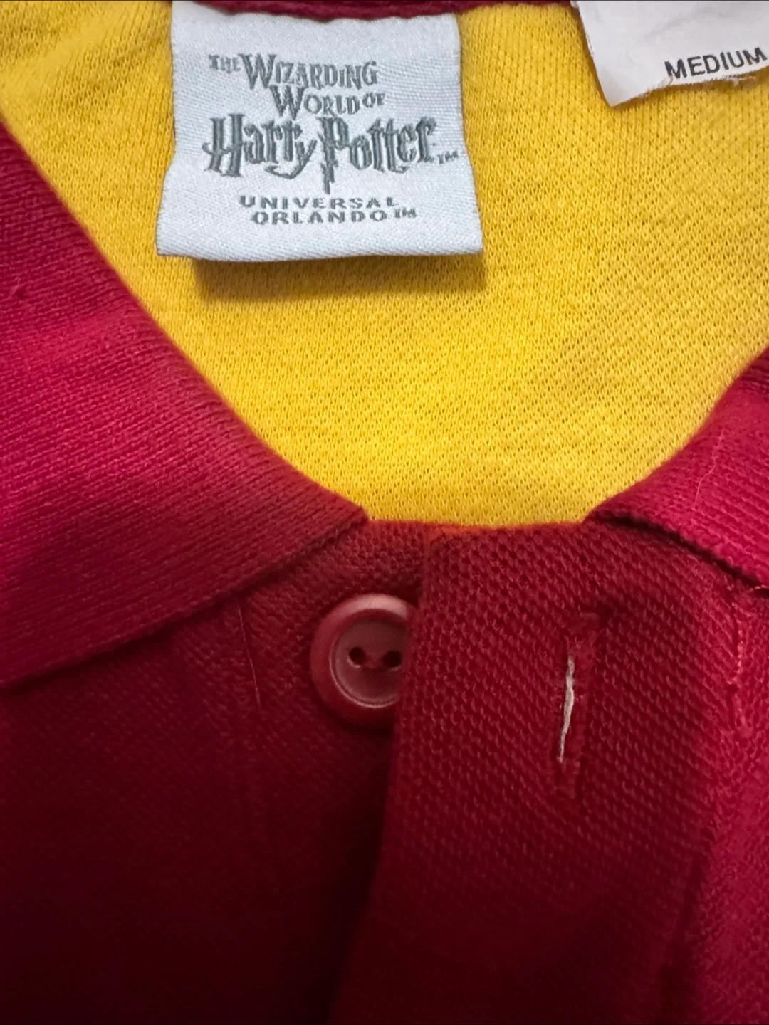 Harry Potter Gryffindor Polo Shirt - Size Medium image indicator(2)