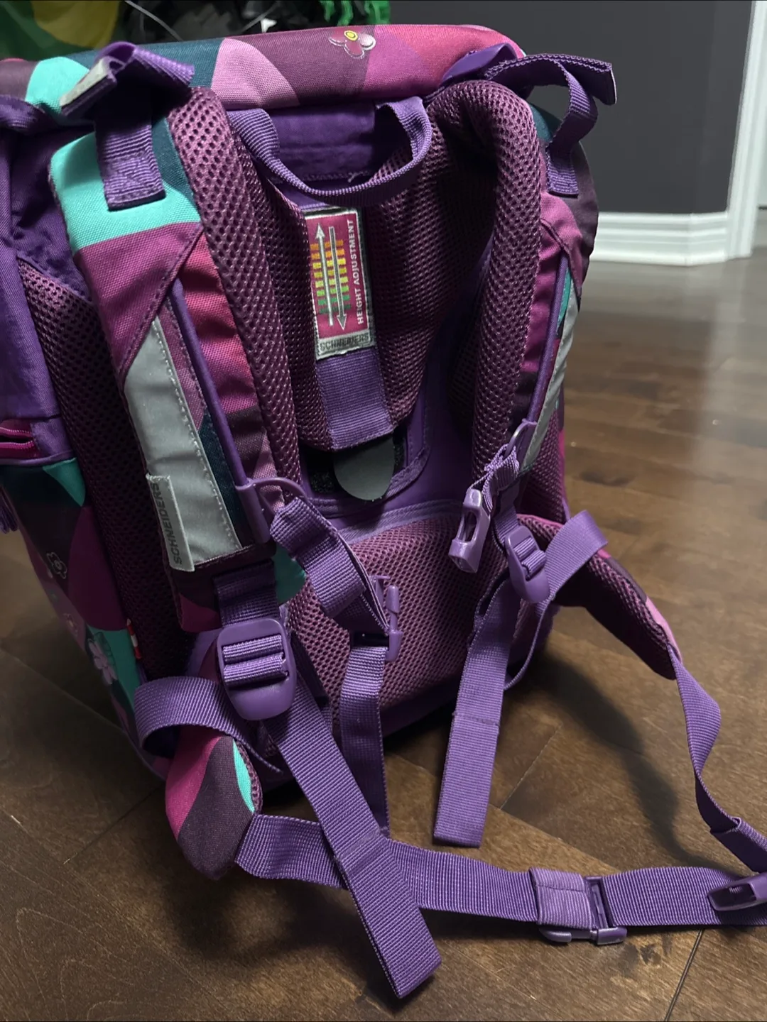 Scout Genius Purple Fox Backpack image indicator(3)