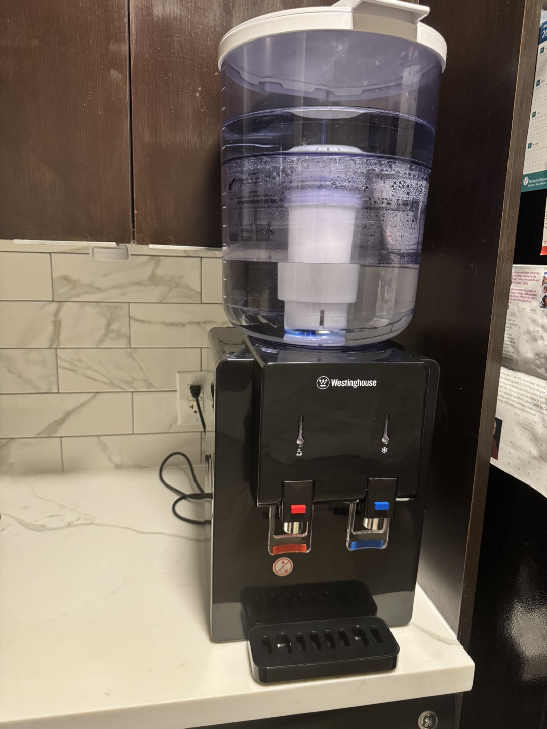 Countertop Top-Loading Water Dispenser+ filtration unit