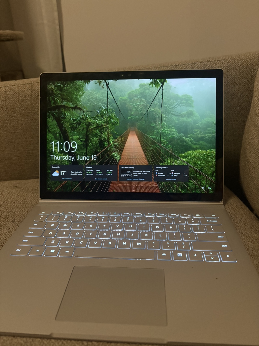 WINDOWS SURFACE LAPTOP